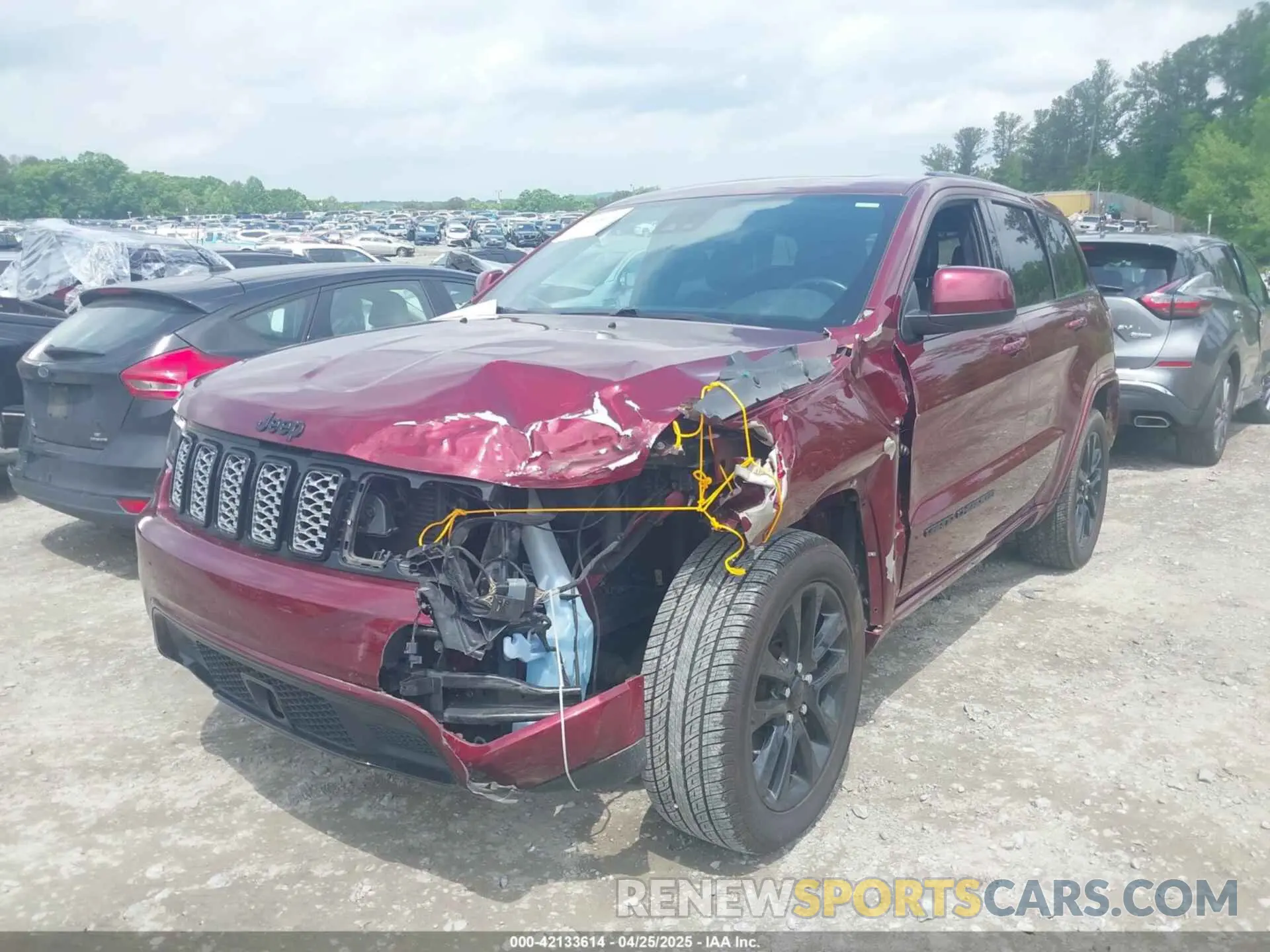 2 Photograph of a damaged car 1C4RJEAG0MC624737 JEEP GRAND CHEROKEE 2021