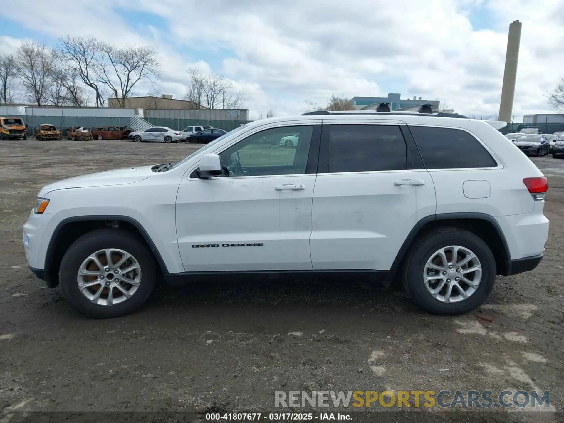 14 Photograph of a damaged car 1C4RJEAG3MC712147 JEEP GRAND CHEROKEE 2021