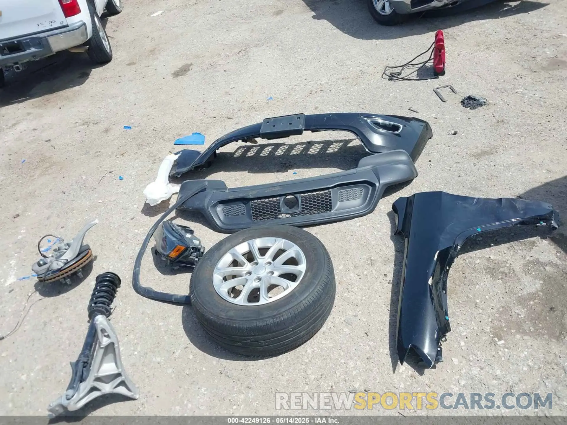 12 Photograph of a damaged car 1C4RJEAG3MC719289 JEEP GRAND CHEROKEE 2021