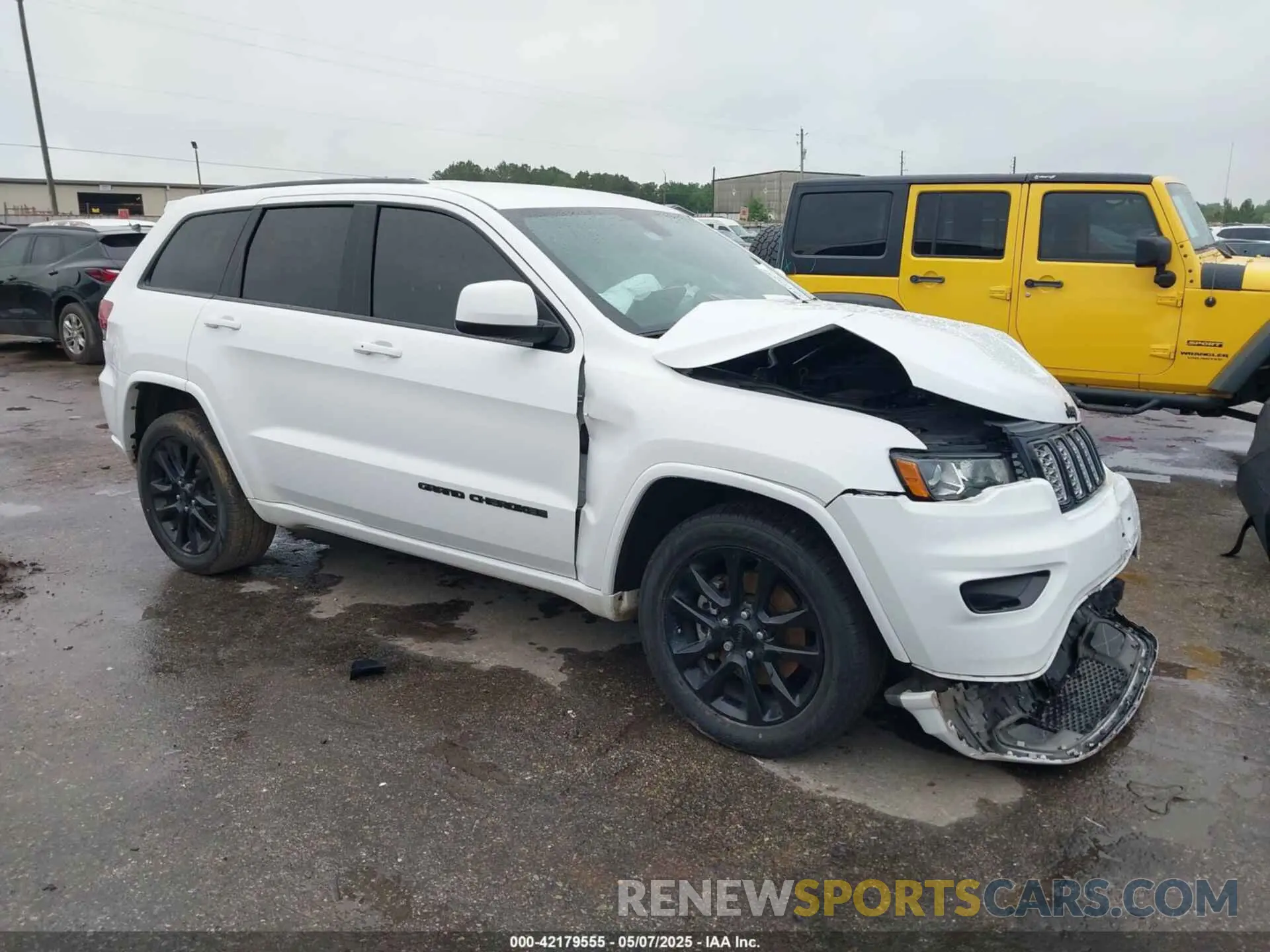 1 Photograph of a damaged car 1C4RJEAG4MC597428 JEEP GRAND CHEROKEE 2021