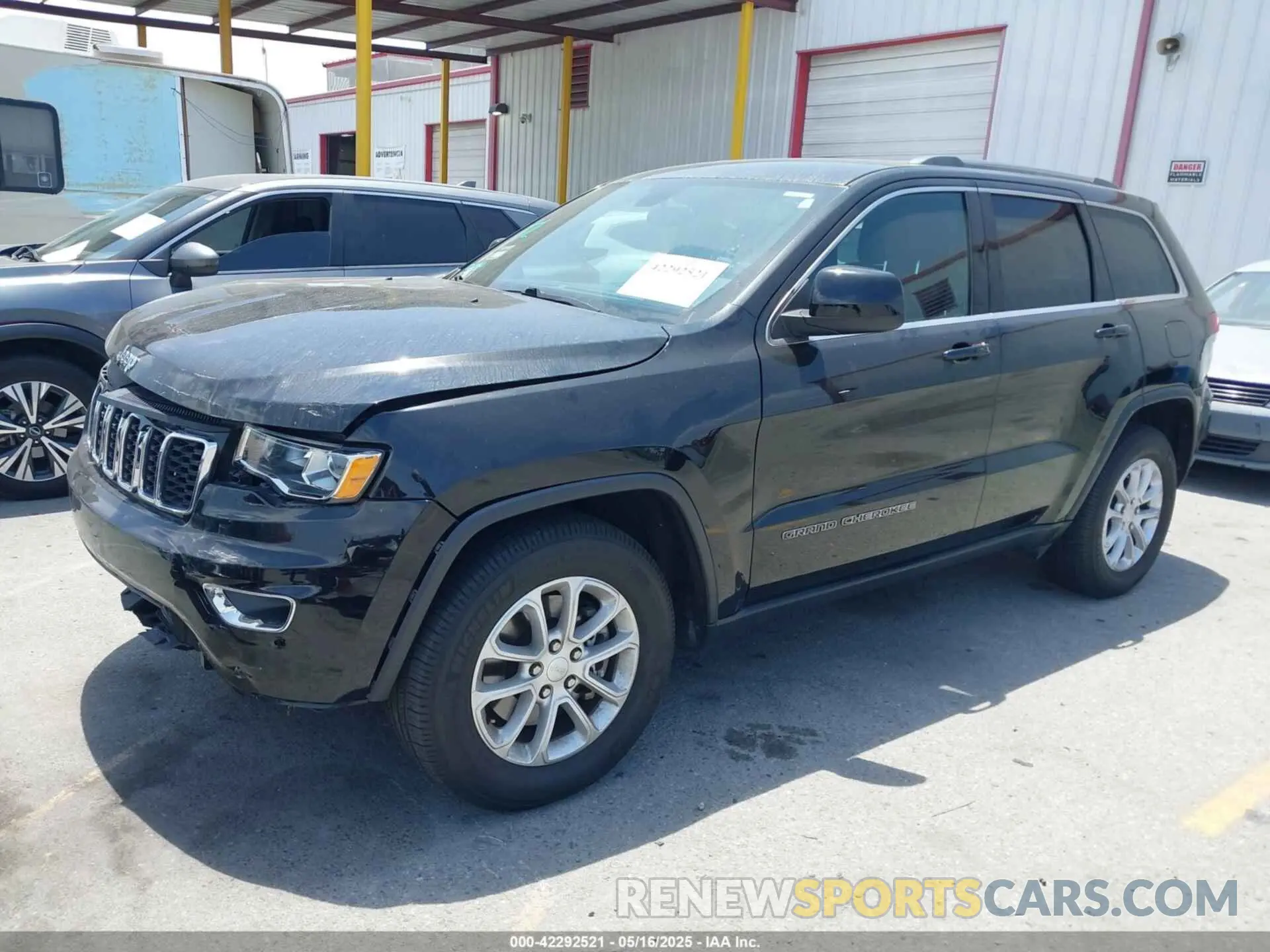 2 Photograph of a damaged car 1C4RJEAG9MC631153 JEEP GRAND CHEROKEE 2021
