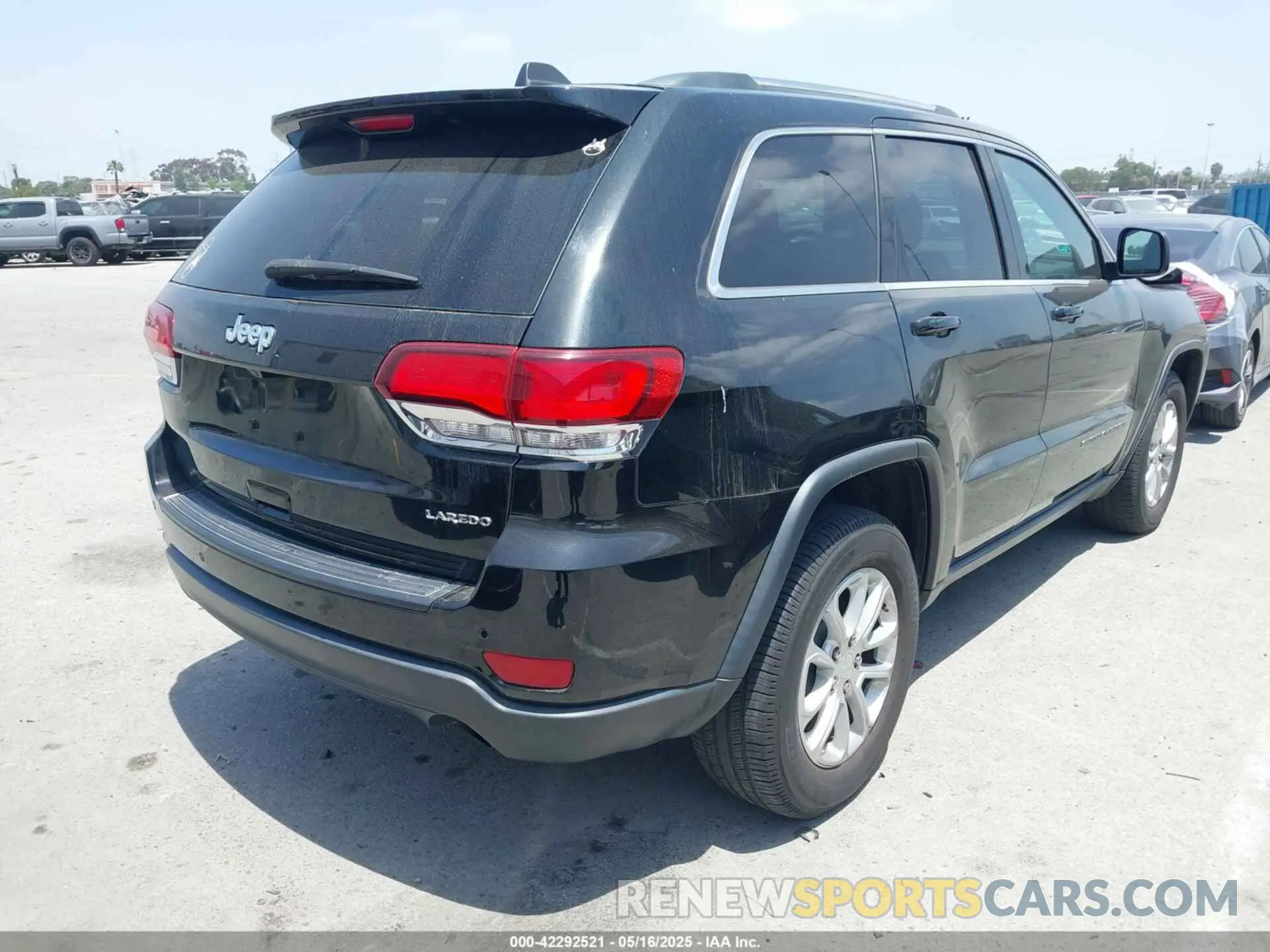 4 Photograph of a damaged car 1C4RJEAG9MC631153 JEEP GRAND CHEROKEE 2021