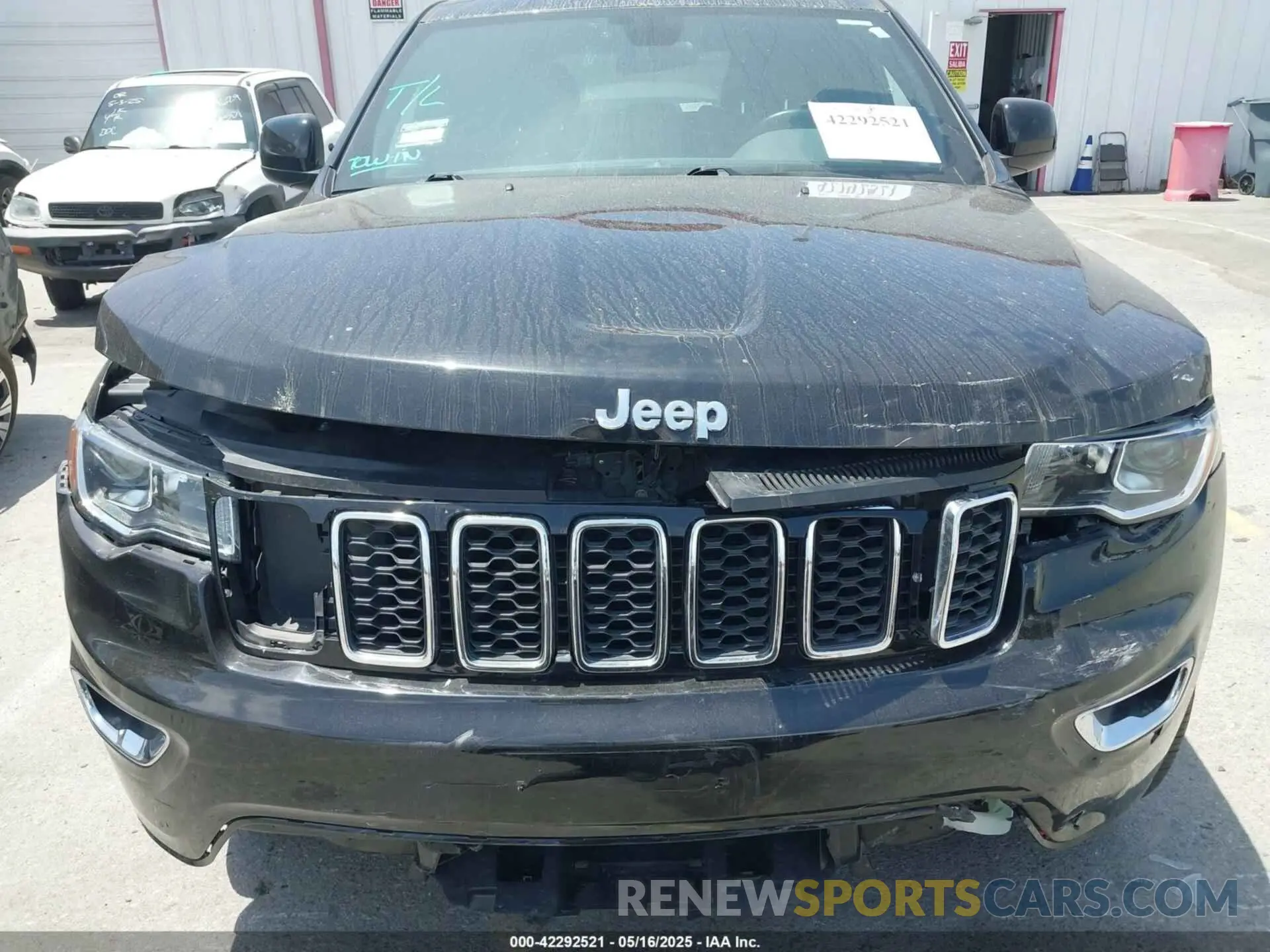 6 Photograph of a damaged car 1C4RJEAG9MC631153 JEEP GRAND CHEROKEE 2021