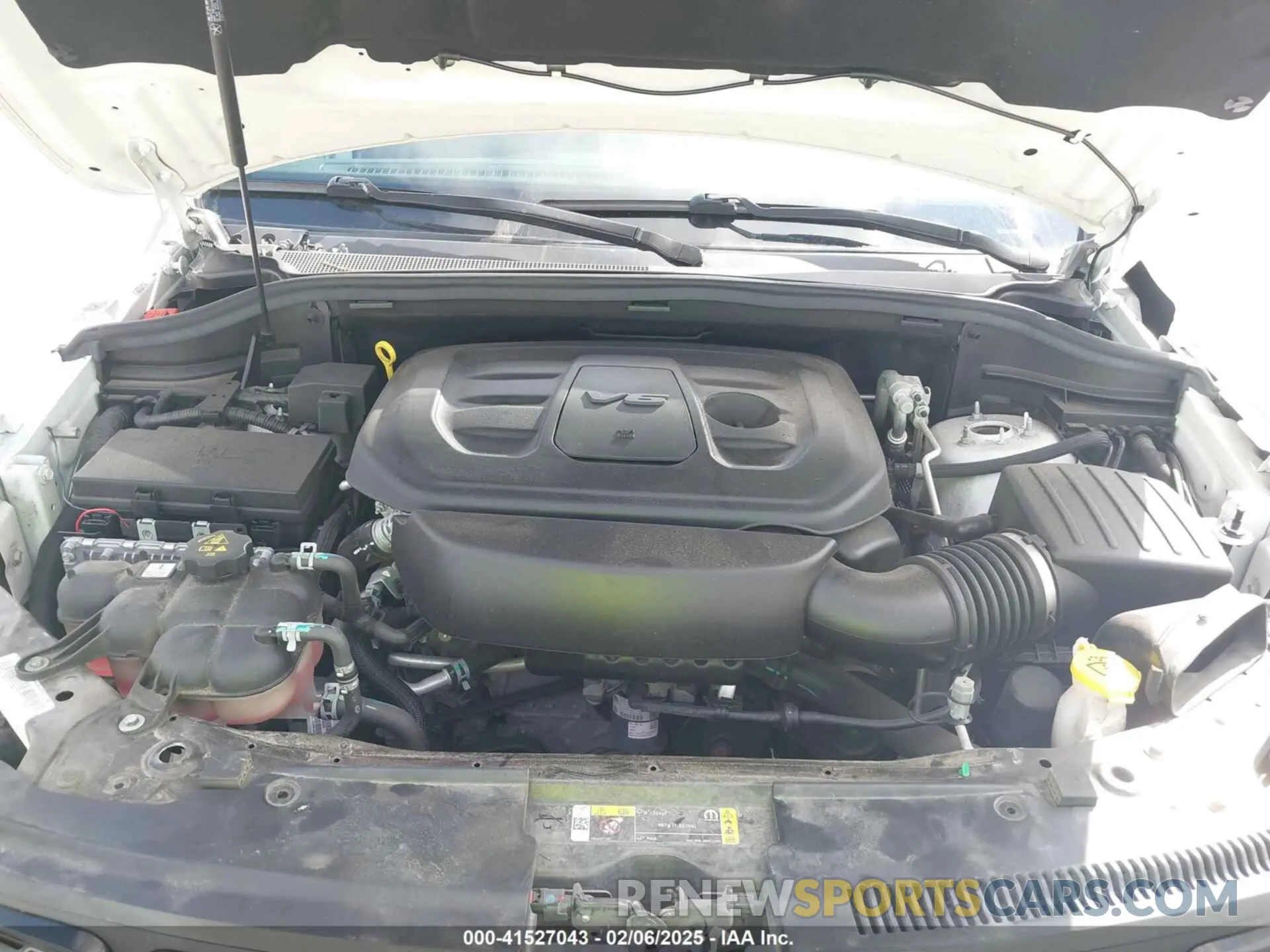 10 Photograph of a damaged car 1C4RJEAG9MC713822 JEEP GRAND CHEROKEE 2021