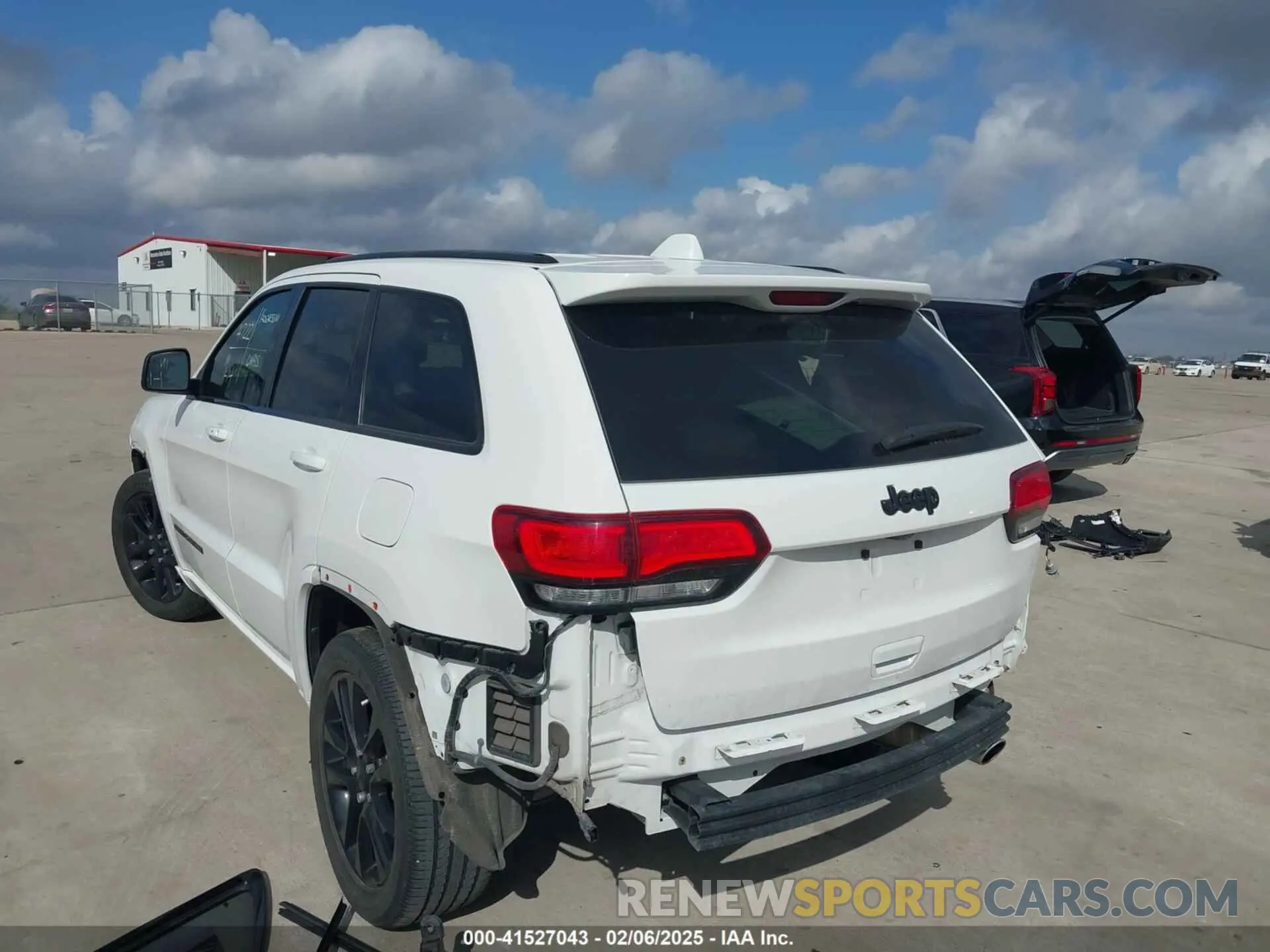 20 Photograph of a damaged car 1C4RJEAG9MC713822 JEEP GRAND CHEROKEE 2021