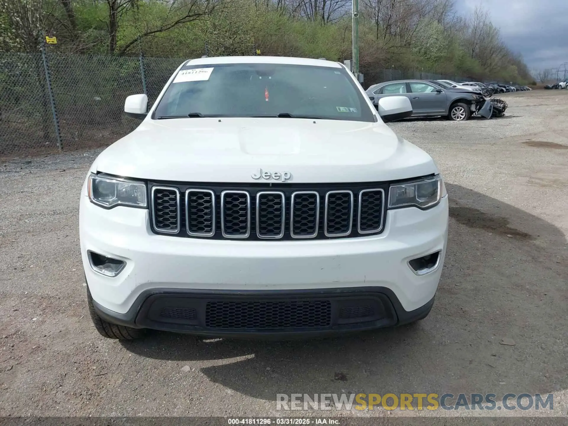 13 Photograph of a damaged car 1C4RJEAGXMC813573 JEEP GRAND CHEROKEE 2021
