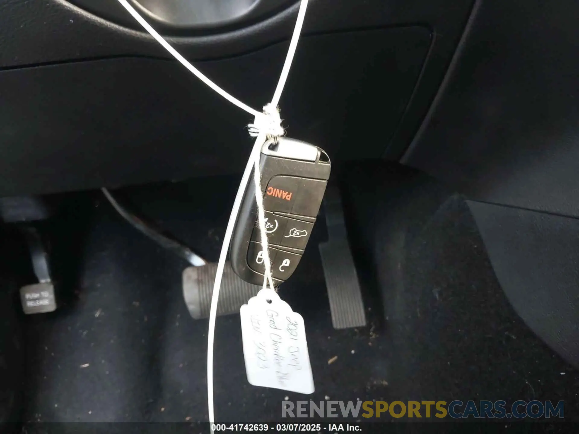 11 Фотография поврежденного автомобиля 1C4RJEBG1MC783023 JEEP GRAND CHEROKEE 2021