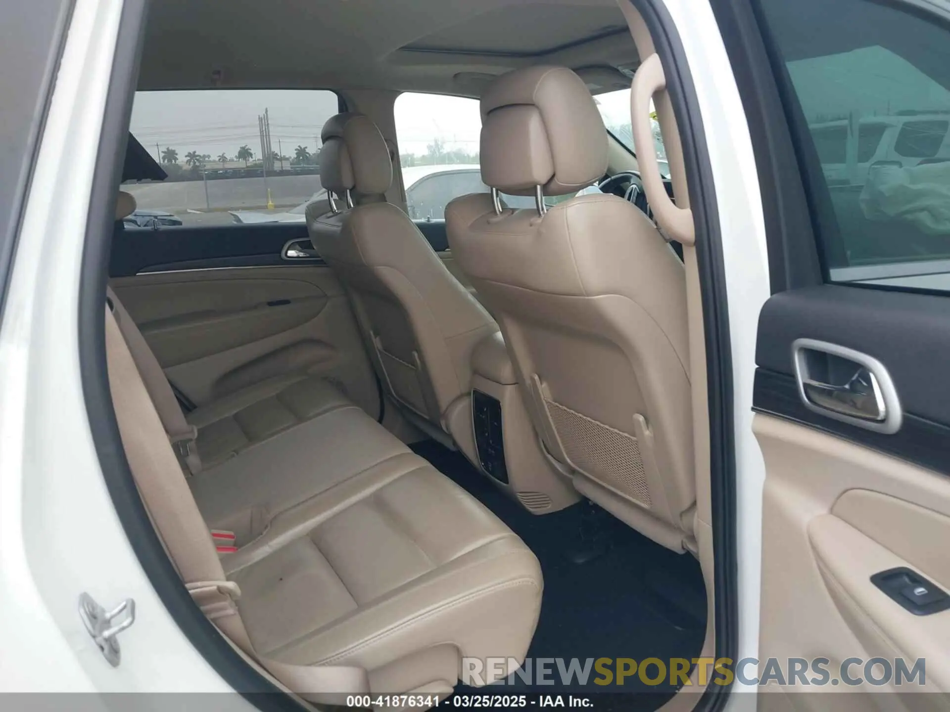 8 Фотография поврежденного автомобиля 1C4RJEBG3MC636296 JEEP GRAND CHEROKEE 2021