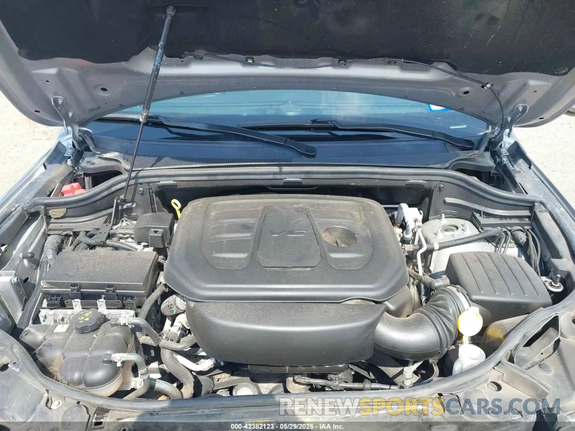 10 Photograph of a damaged car 1C4RJEBG4MC679383 JEEP GRAND CHEROKEE 2021