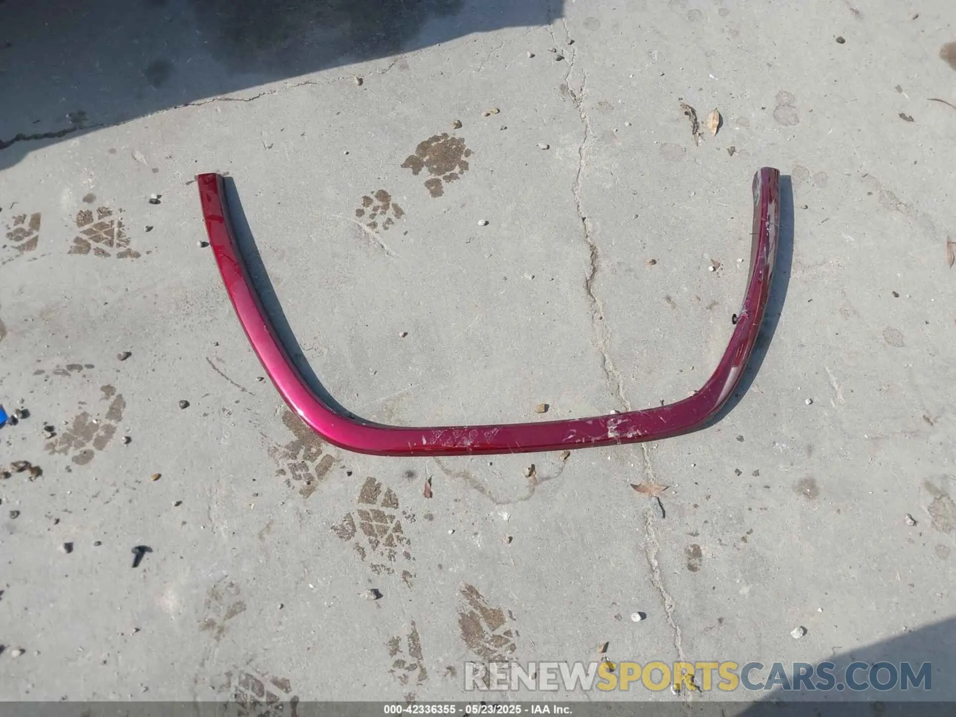 12 Photograph of a damaged car 1C4RJEBG6MC783440 JEEP GRAND CHEROKEE 2021