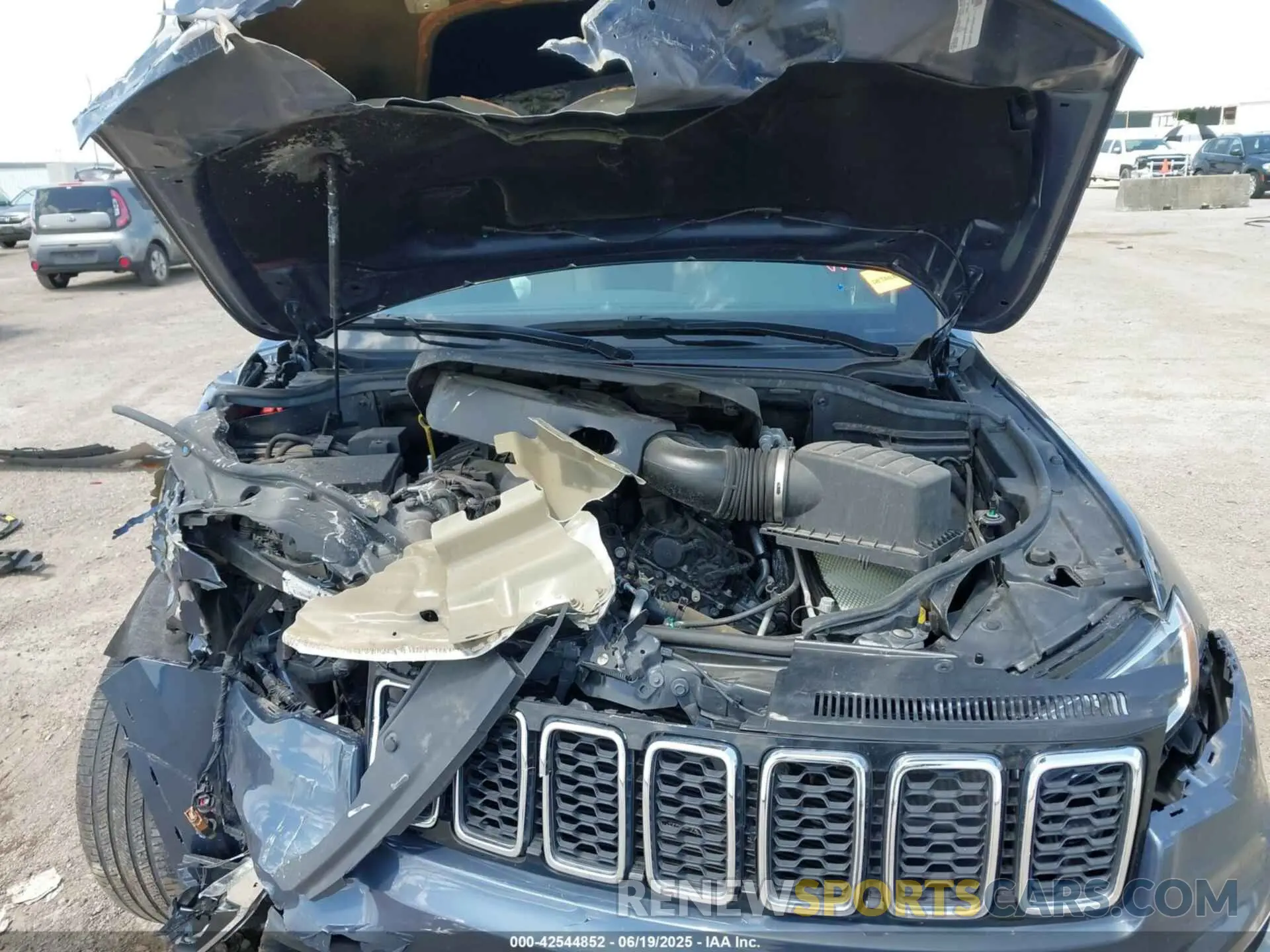 10 Фотография поврежденного автомобиля 1C4RJEBG9MC812901 JEEP GRAND CHEROKEE 2021