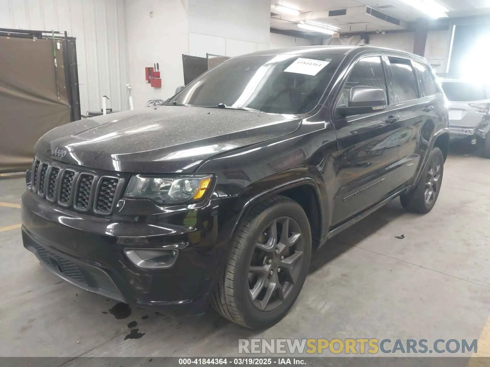 2 Фотография поврежденного автомобиля 1C4RJEBGXMC760324 JEEP GRAND CHEROKEE 2021