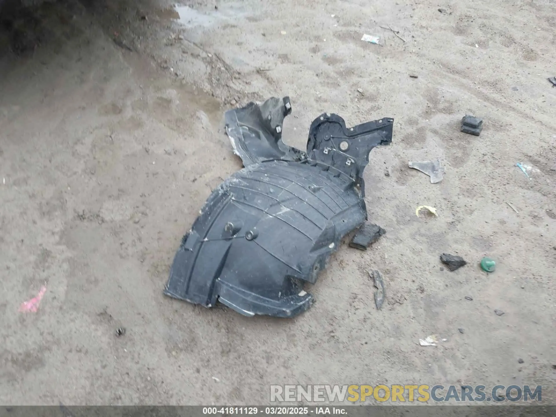 12 Photograph of a damaged car 1C4RJFAG0MC780315 JEEP GRAND CHEROKEE 2021