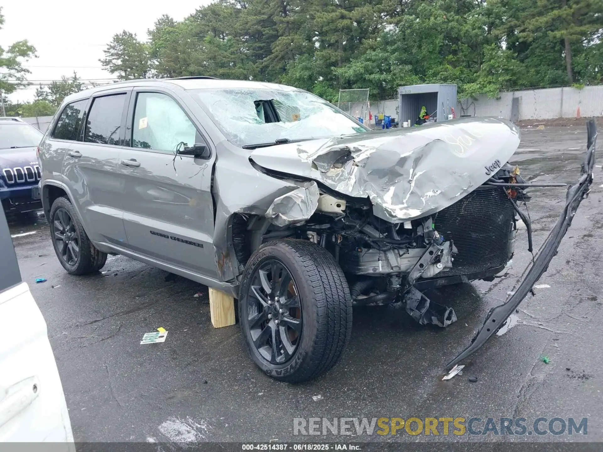 1 Photograph of a damaged car 1C4RJFAG2MC589415 JEEP GRAND CHEROKEE 2021