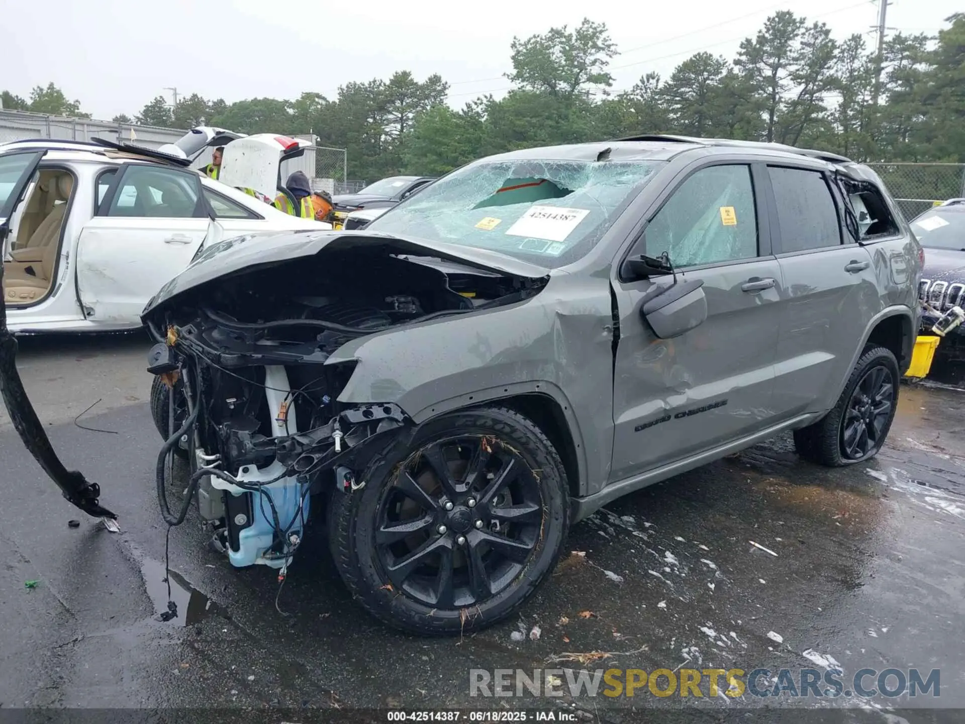 2 Photograph of a damaged car 1C4RJFAG2MC589415 JEEP GRAND CHEROKEE 2021