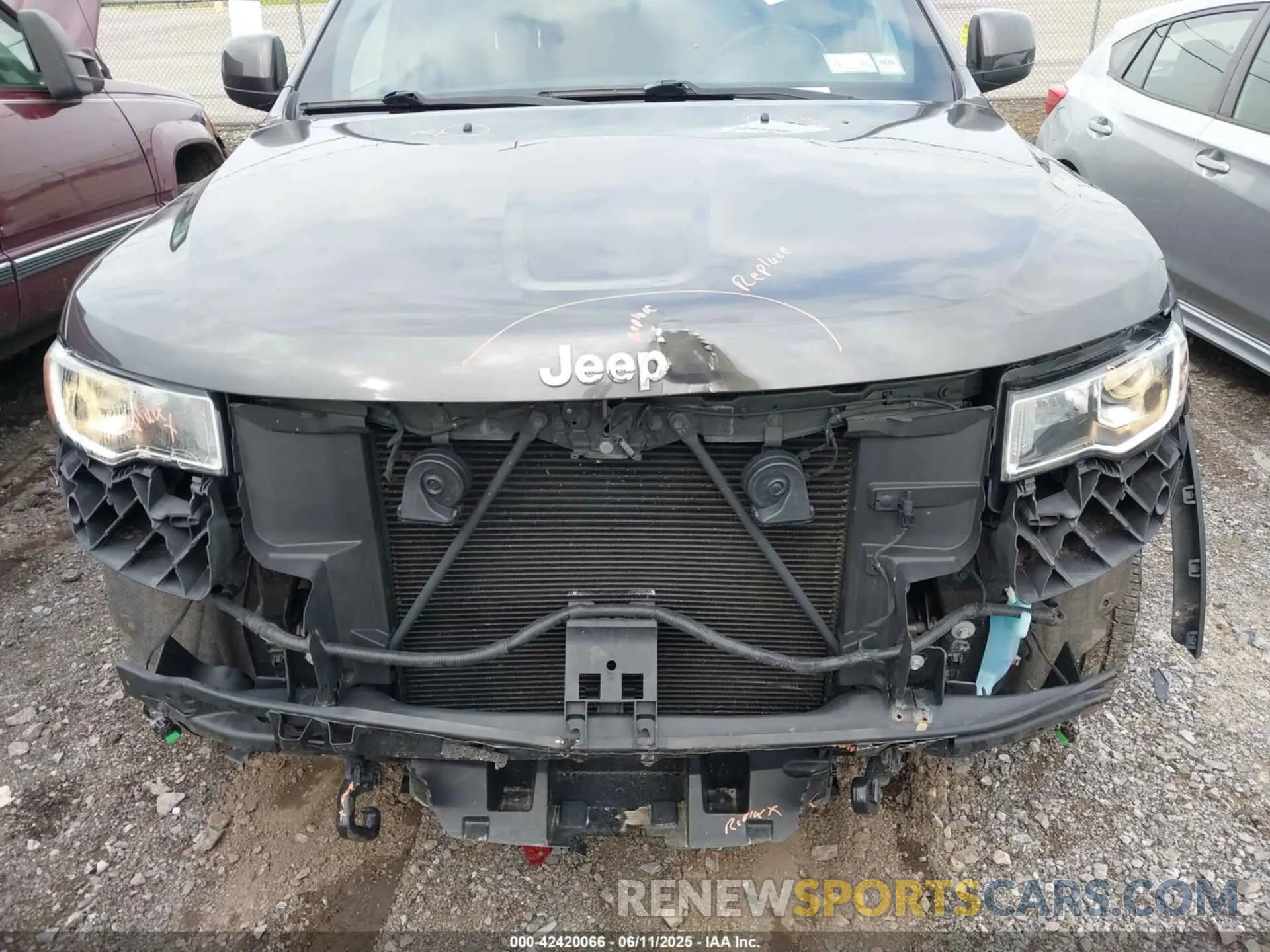 12 Photograph of a damaged car 1C4RJFAG5MC691307 JEEP GRAND CHEROKEE 2021