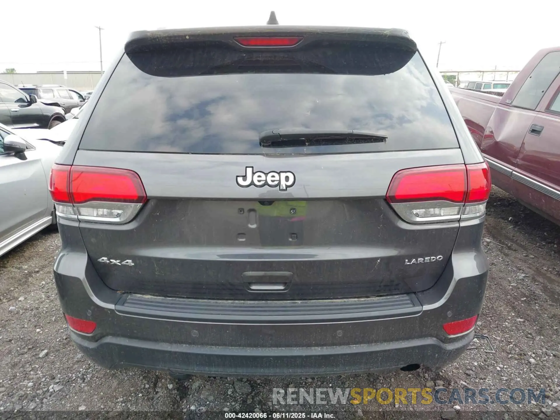 16 Photograph of a damaged car 1C4RJFAG5MC691307 JEEP GRAND CHEROKEE 2021