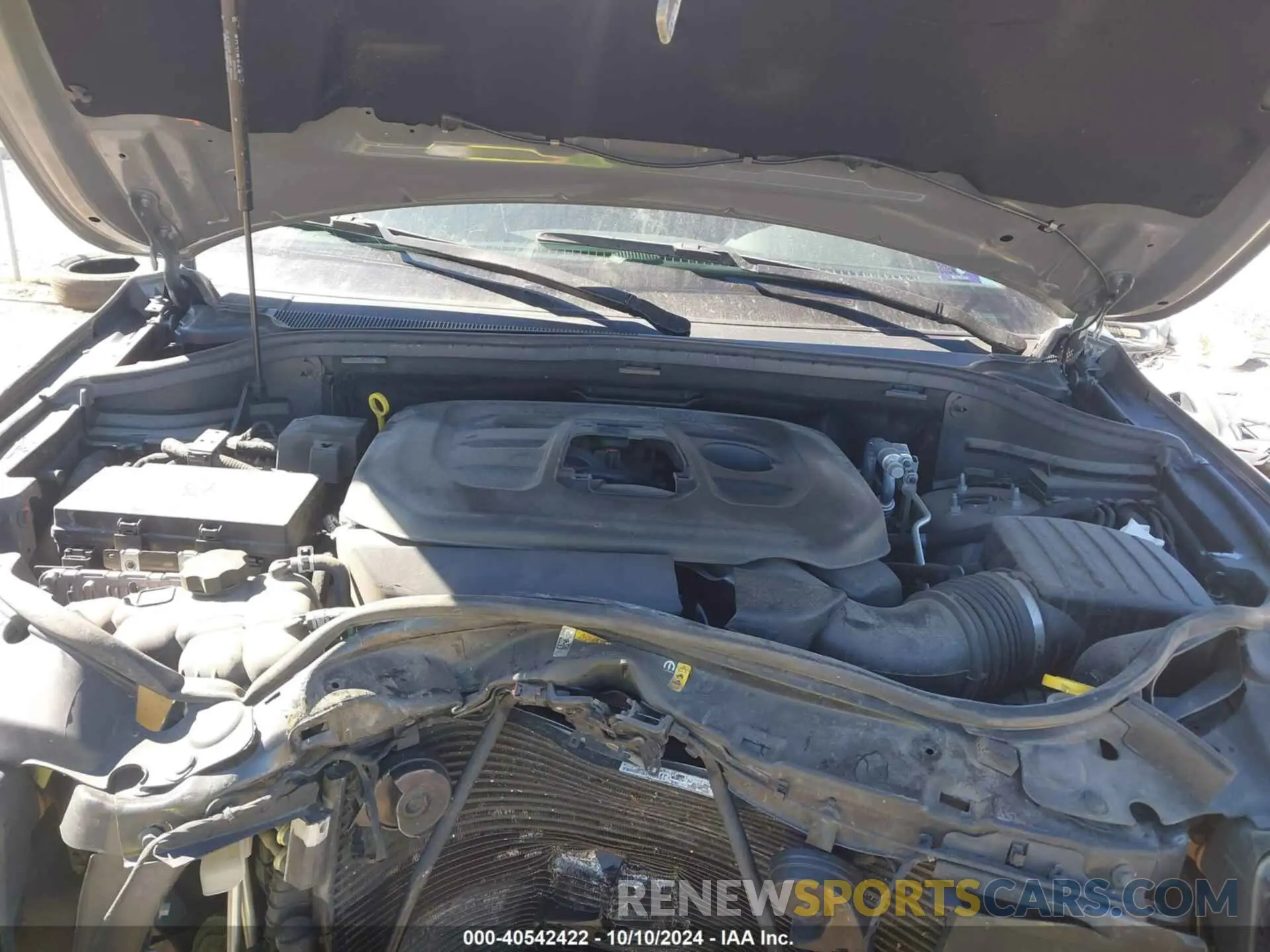 10 Photograph of a damaged car 1C4RJFAG5MC703021 JEEP GRAND CHEROKEE 2021