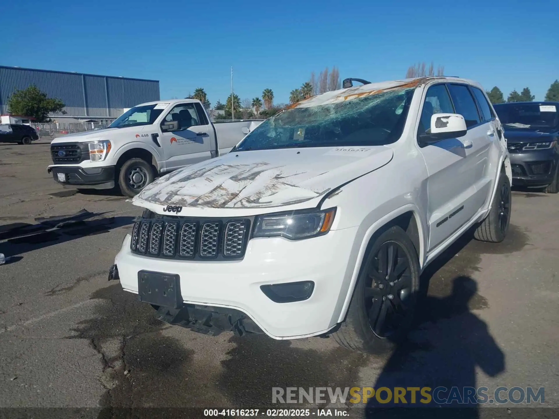 2 Photograph of a damaged car 1C4RJFAG6MC562086 JEEP GRAND CHEROKEE 2021