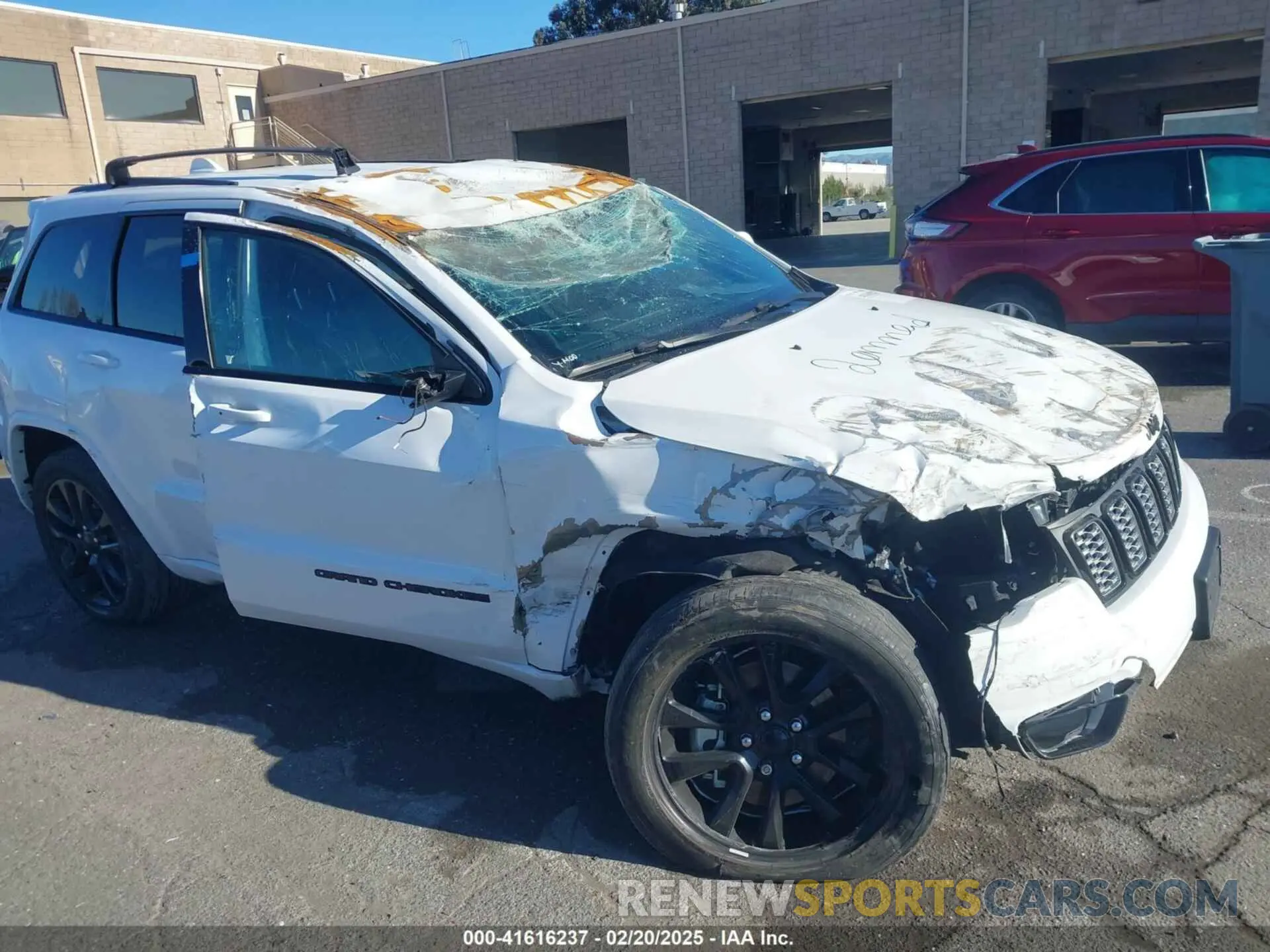 6 Photograph of a damaged car 1C4RJFAG6MC562086 JEEP GRAND CHEROKEE 2021