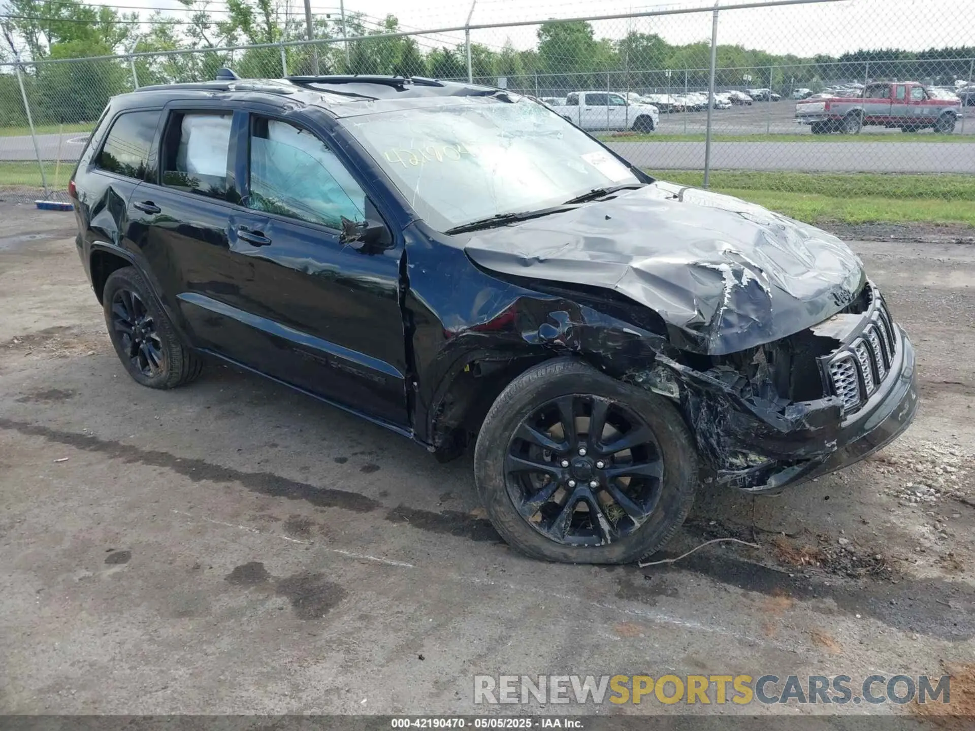 1 Photograph of a damaged car 1C4RJFAG6MC623212 JEEP GRAND CHEROKEE 2021