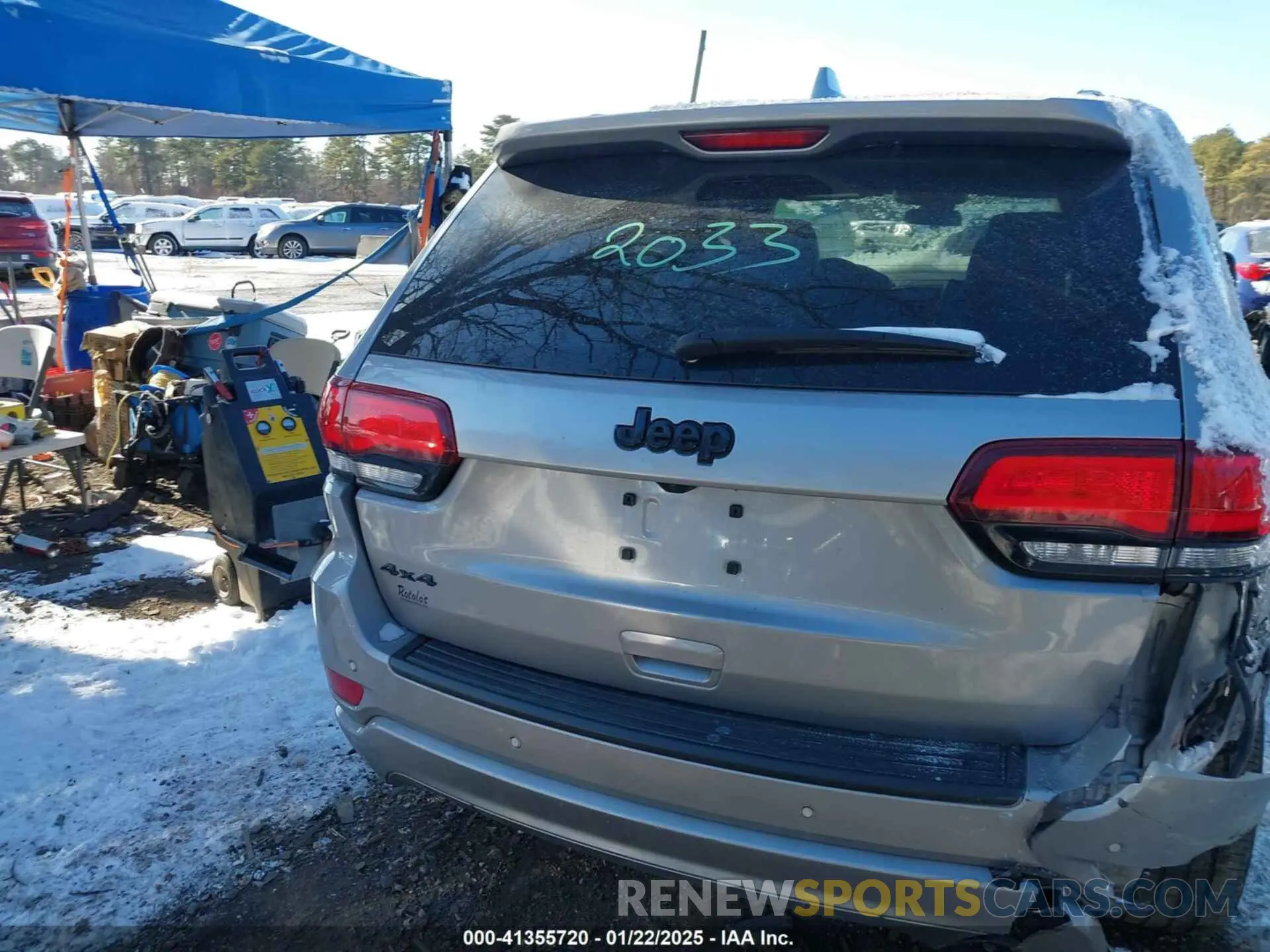 16 Photograph of a damaged car 1C4RJFAG6MC779413 JEEP GRAND CHEROKEE 2021