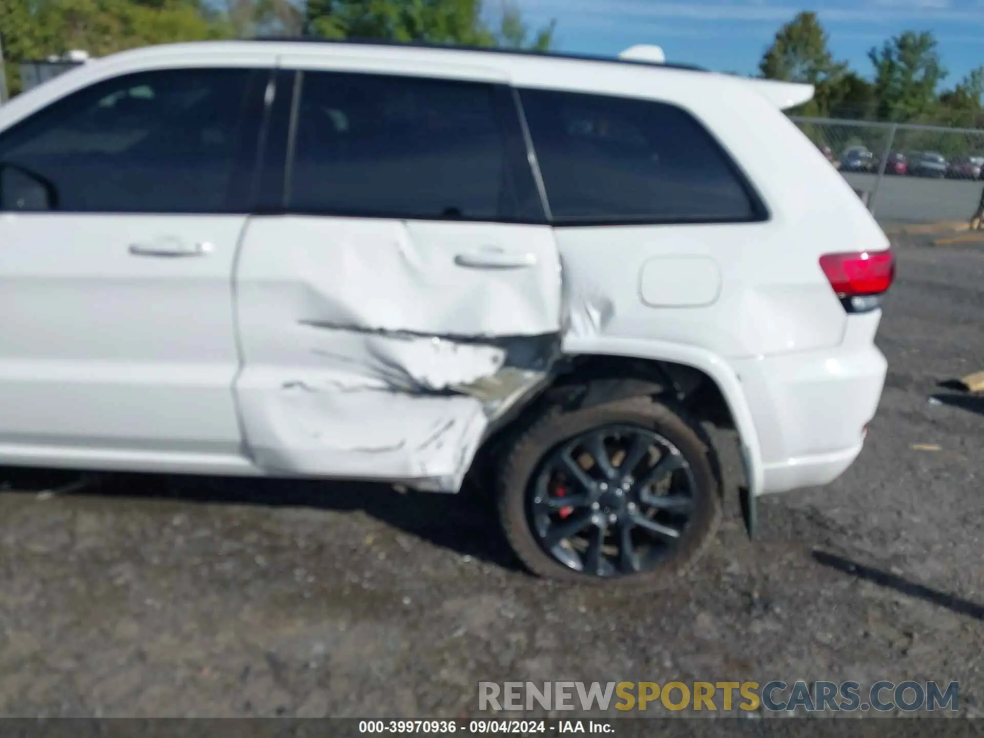 6 Photograph of a damaged car 1C4RJFAG7MC828165 JEEP GRAND CHEROKEE 2021