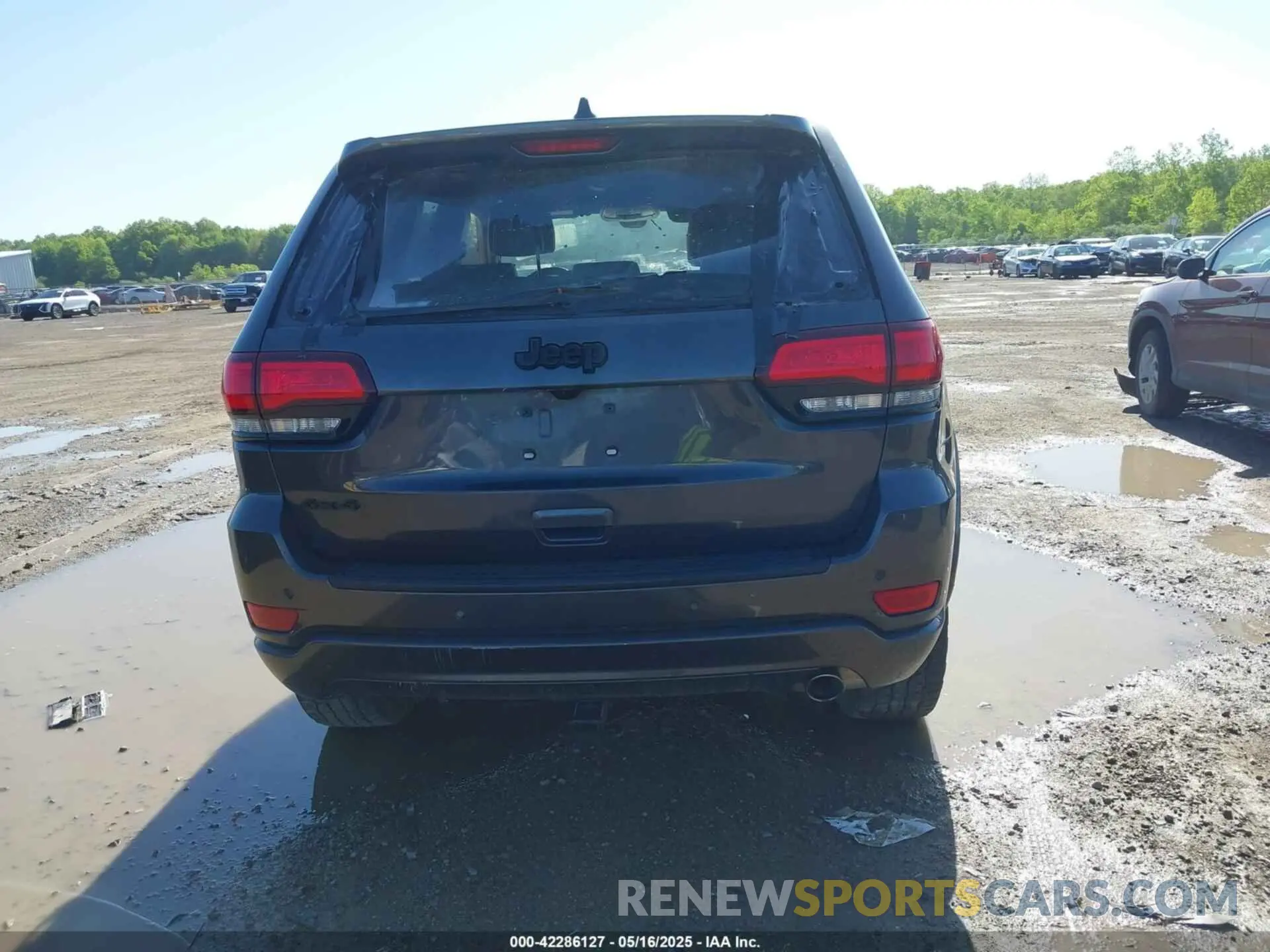 15 Photograph of a damaged car 1C4RJFAG7MC889483 JEEP GRAND CHEROKEE 2021