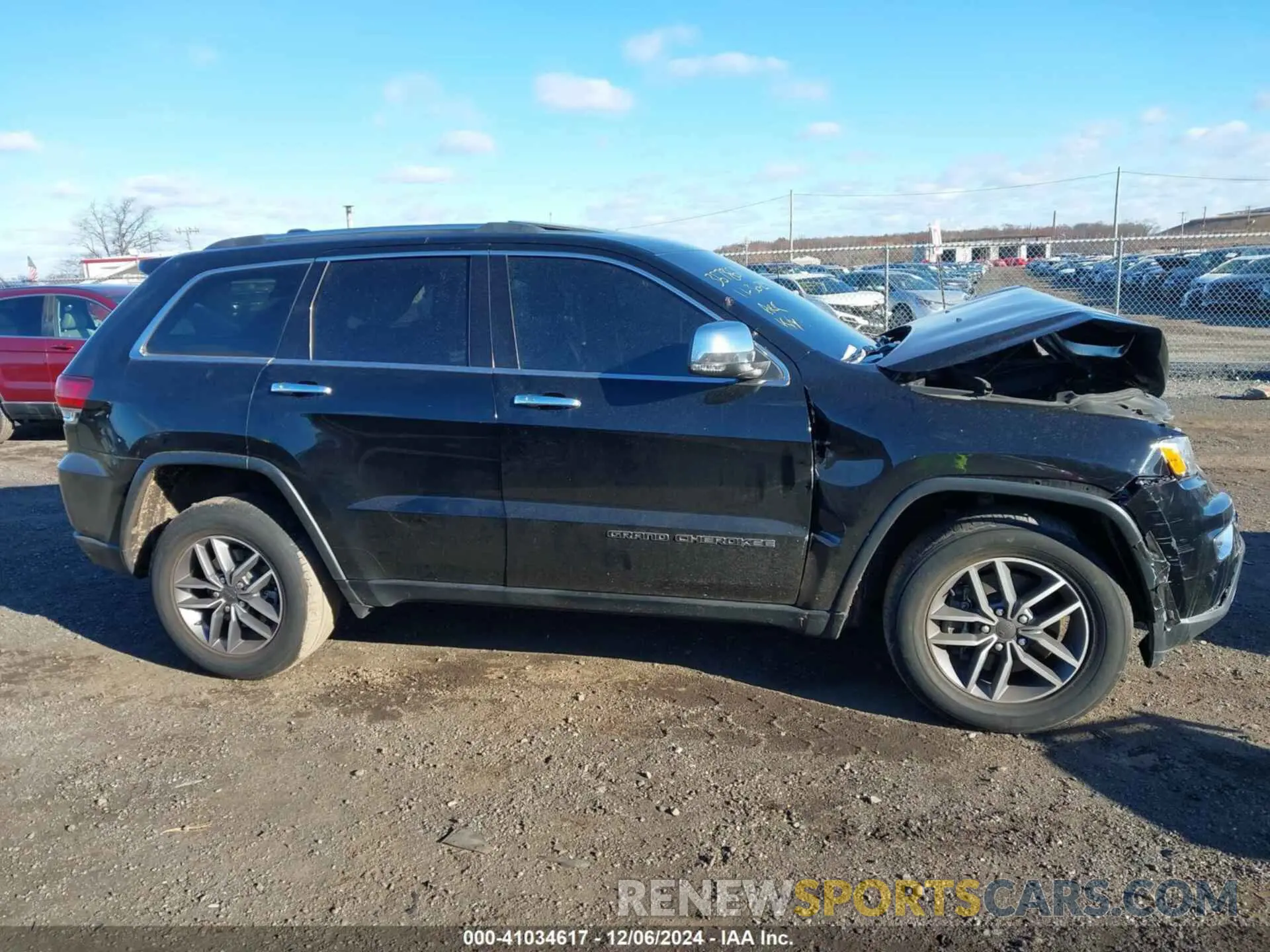 13 Photograph of a damaged car 1C4RJFBG0MC563846 JEEP GRAND CHEROKEE 2021