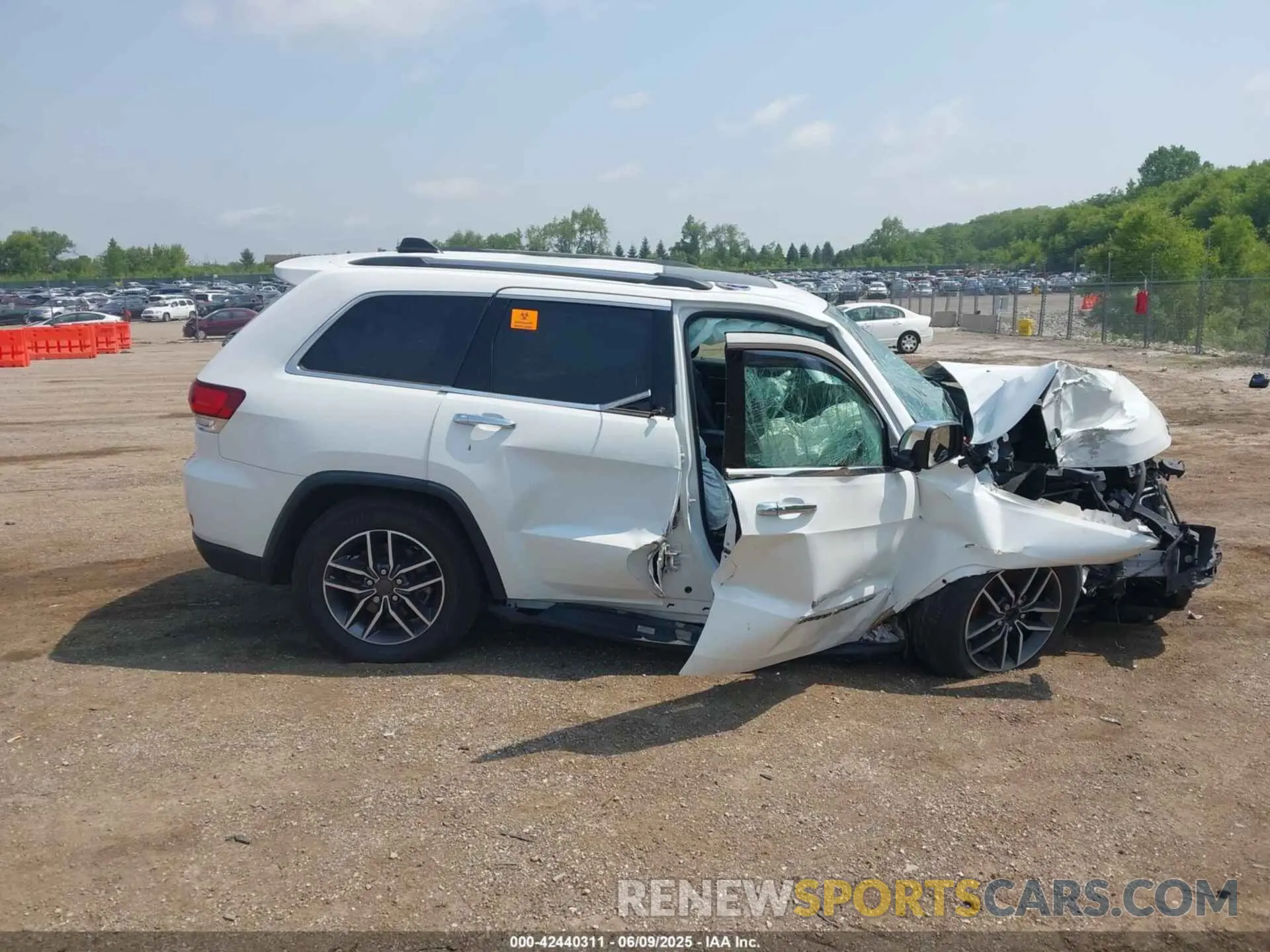 12 Фотография поврежденного автомобиля 1C4RJFBG0MC620224 JEEP GRAND CHEROKEE 2021
