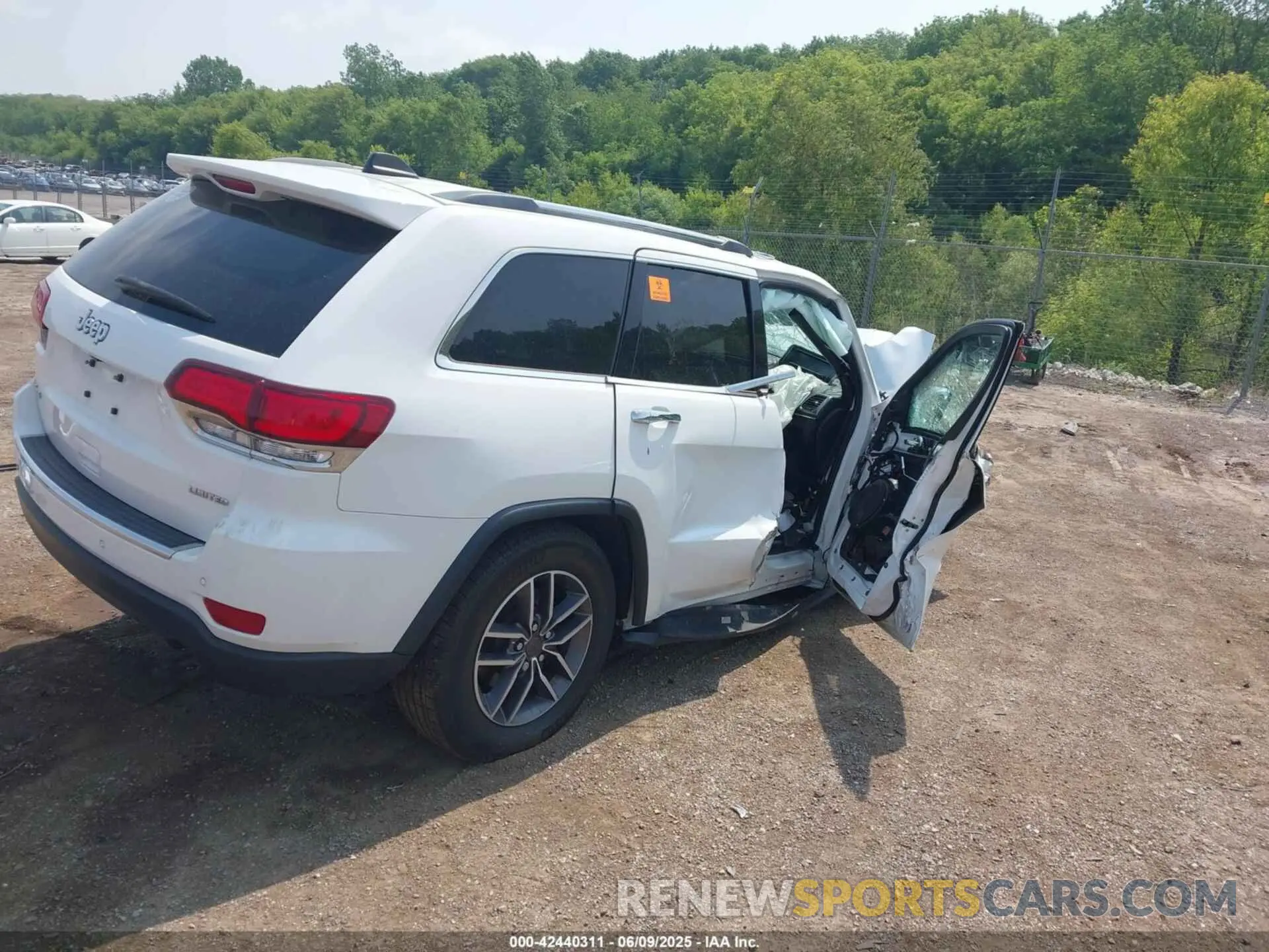 4 Фотография поврежденного автомобиля 1C4RJFBG0MC620224 JEEP GRAND CHEROKEE 2021