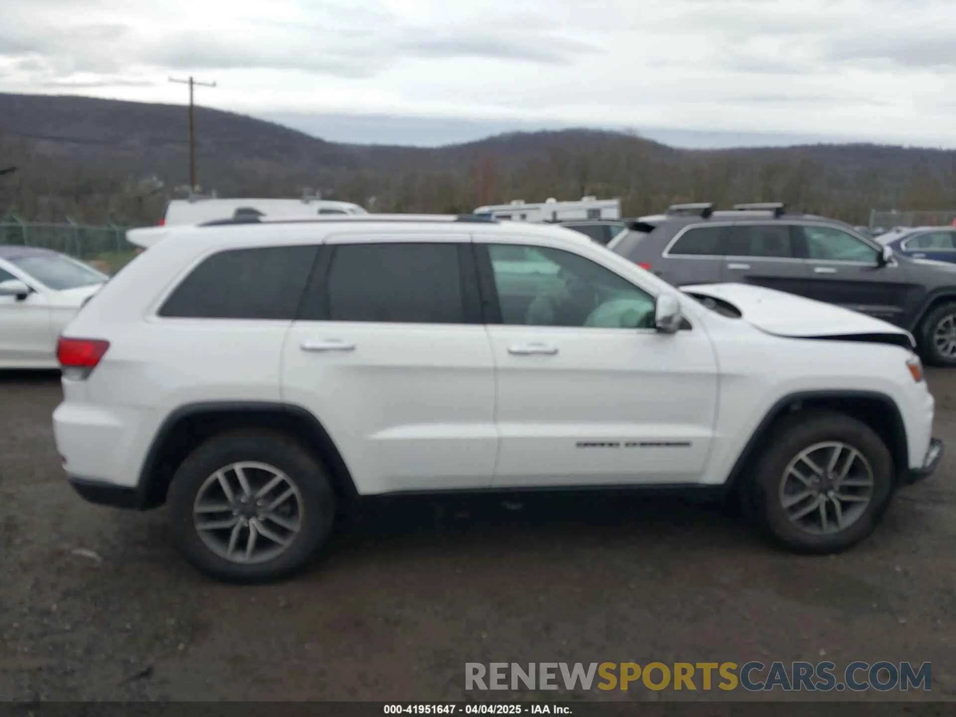 13 Фотография поврежденного автомобиля 1C4RJFBG1MC537952 JEEP GRAND CHEROKEE 2021