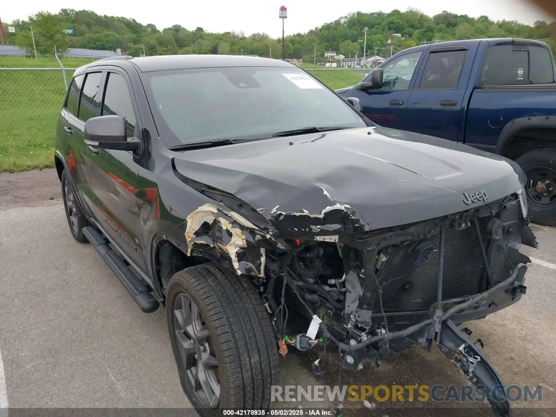 1 Photograph of a damaged car 1C4RJFBG1MC613220 JEEP GRAND CHEROKEE 2021