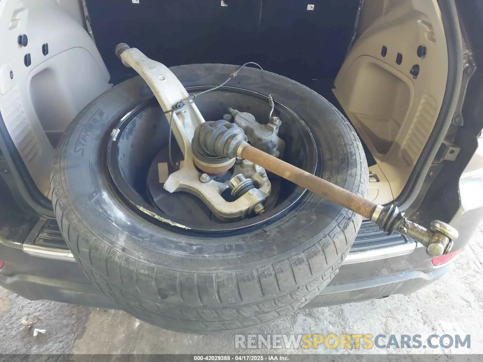 12 Photograph of a damaged car 1C4RJFBG1MC828760 JEEP GRAND CHEROKEE 2021