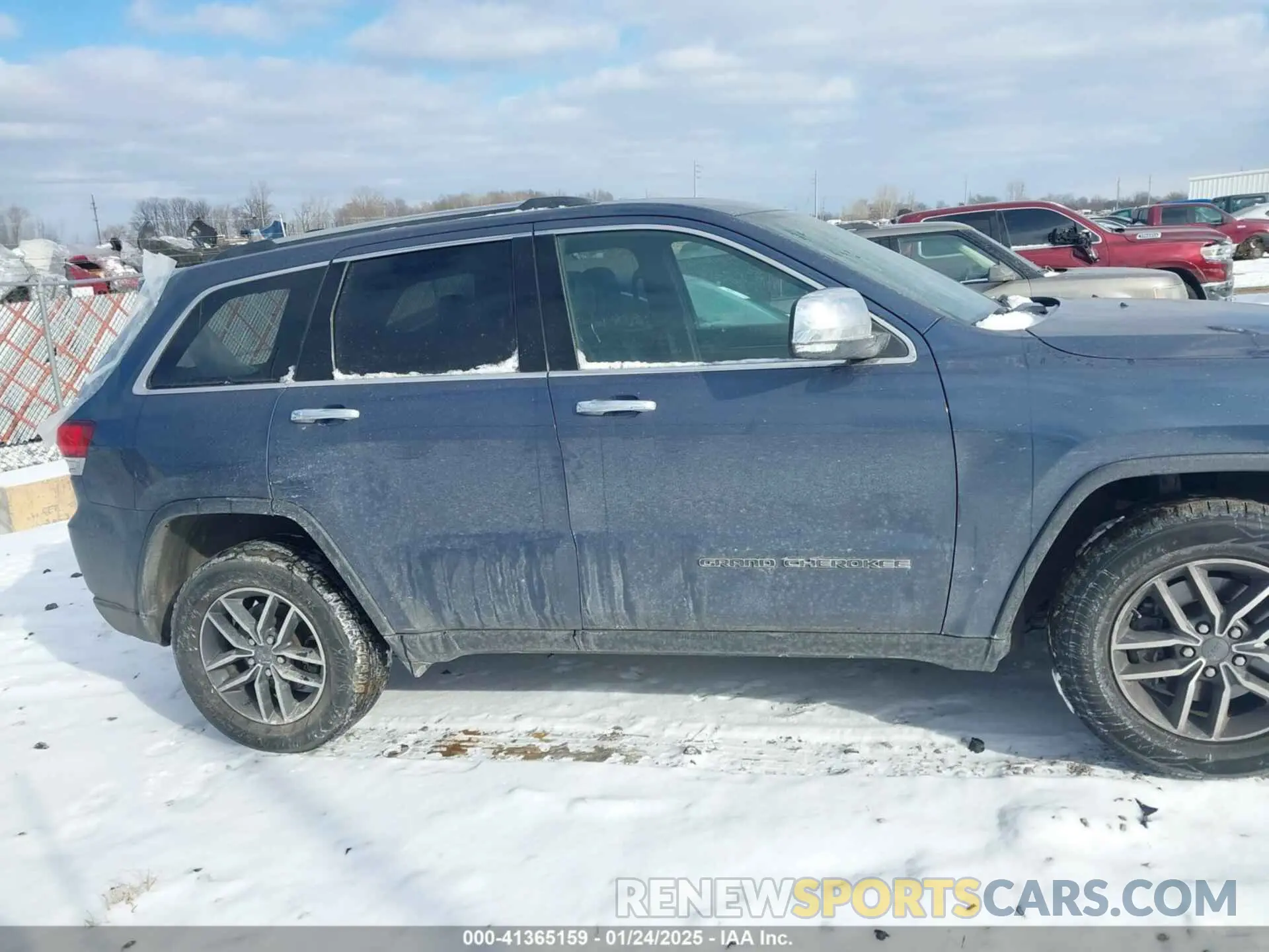 13 Photograph of a damaged car 1C4RJFBG2MC780783 JEEP GRAND CHEROKEE 2021