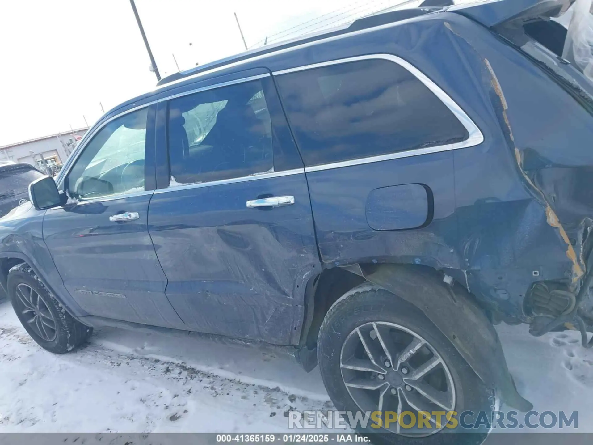 14 Photograph of a damaged car 1C4RJFBG2MC780783 JEEP GRAND CHEROKEE 2021