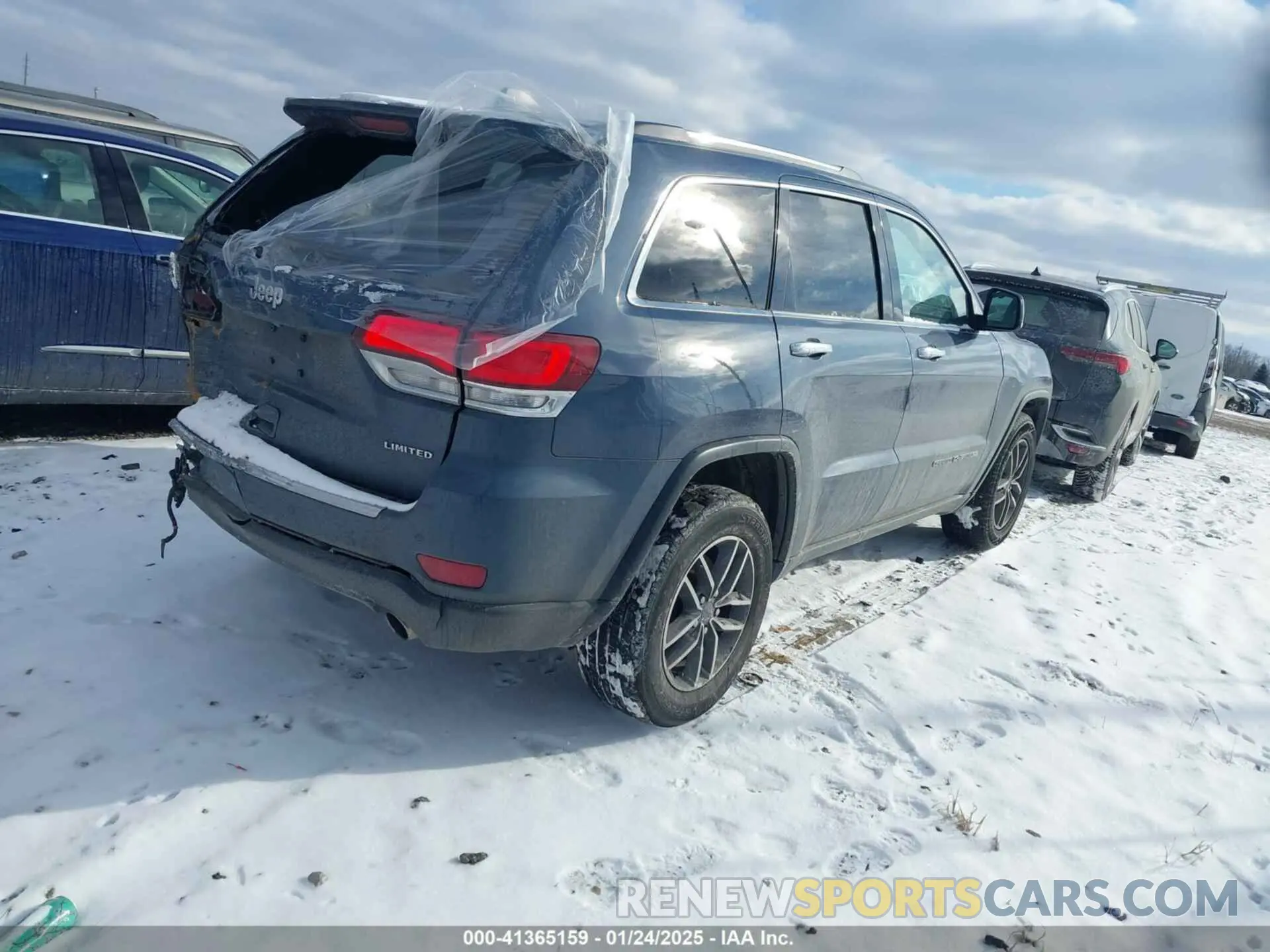 4 Photograph of a damaged car 1C4RJFBG2MC780783 JEEP GRAND CHEROKEE 2021