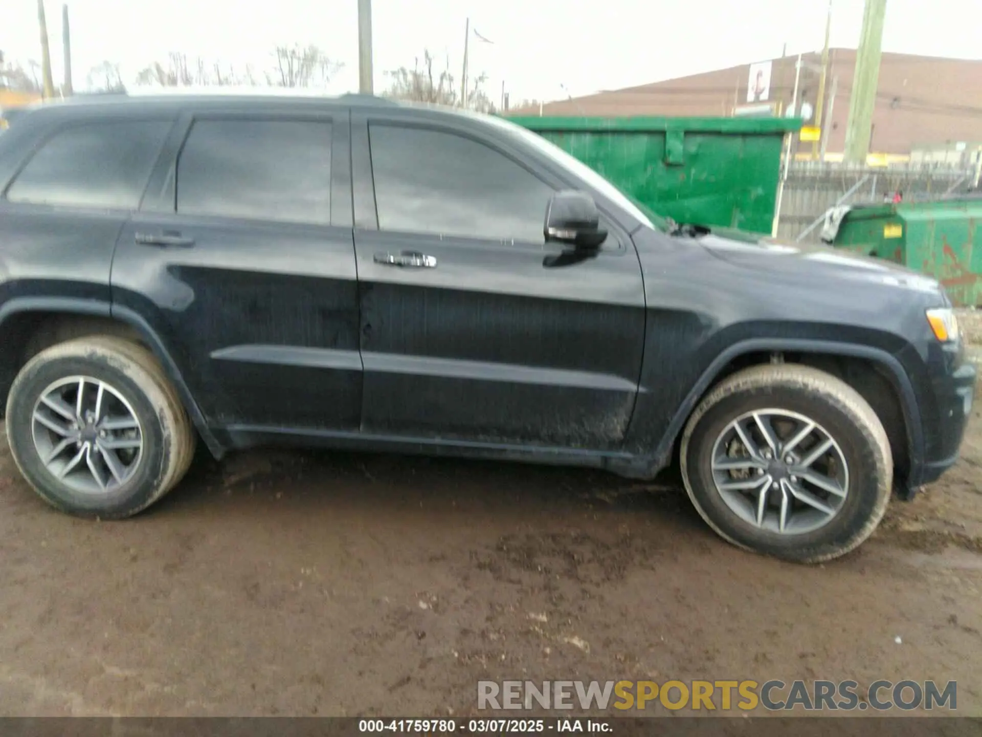 13 Photograph of a damaged car 1C4RJFBG2MC807951 JEEP GRAND CHEROKEE 2021