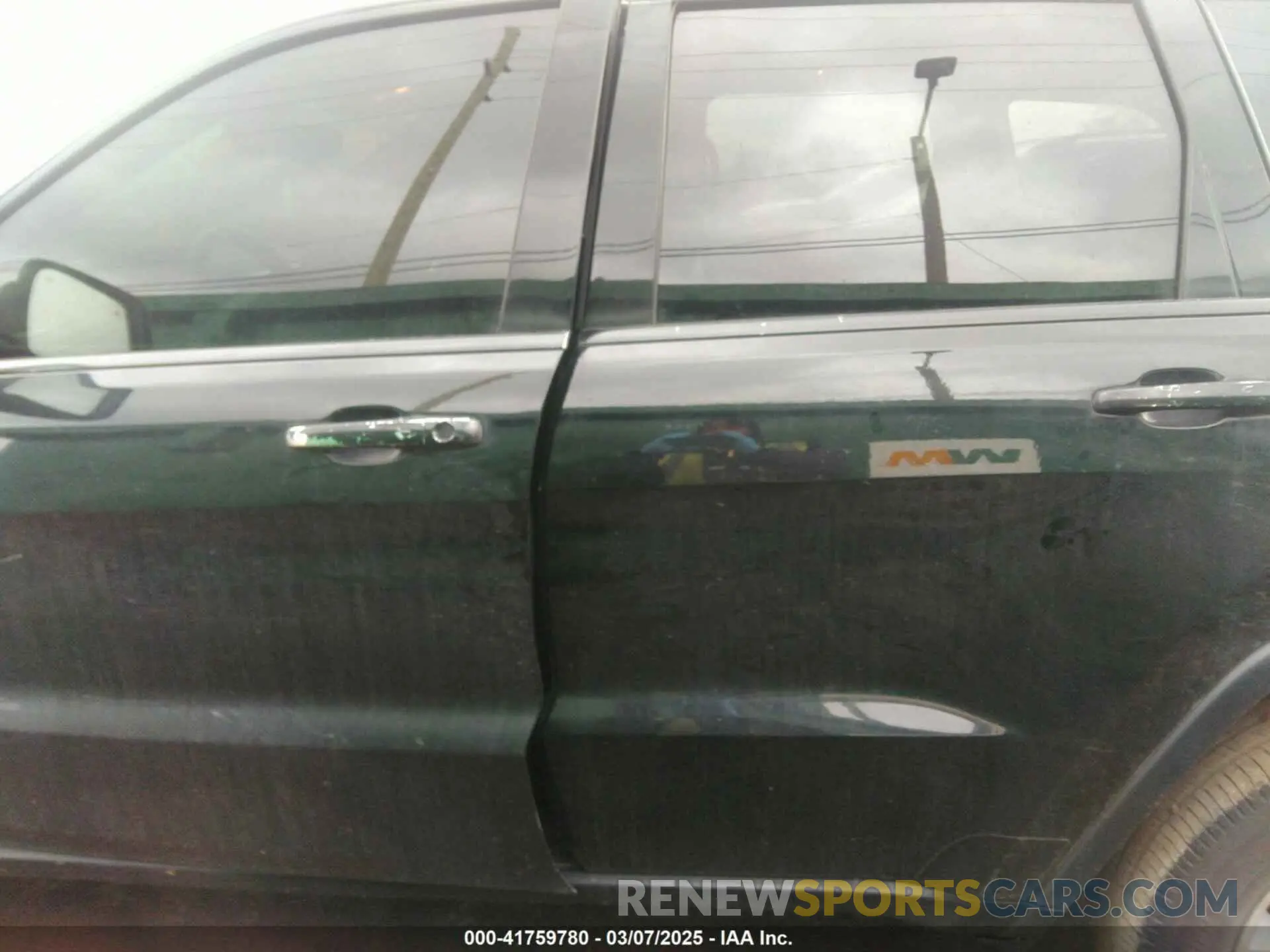 14 Photograph of a damaged car 1C4RJFBG2MC807951 JEEP GRAND CHEROKEE 2021