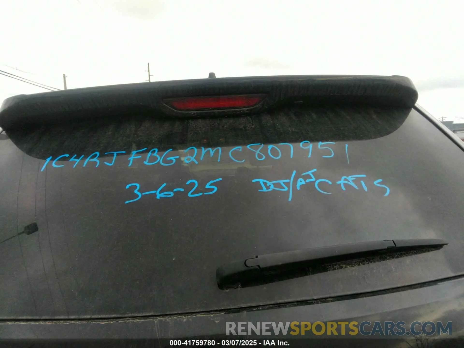 9 Photograph of a damaged car 1C4RJFBG2MC807951 JEEP GRAND CHEROKEE 2021