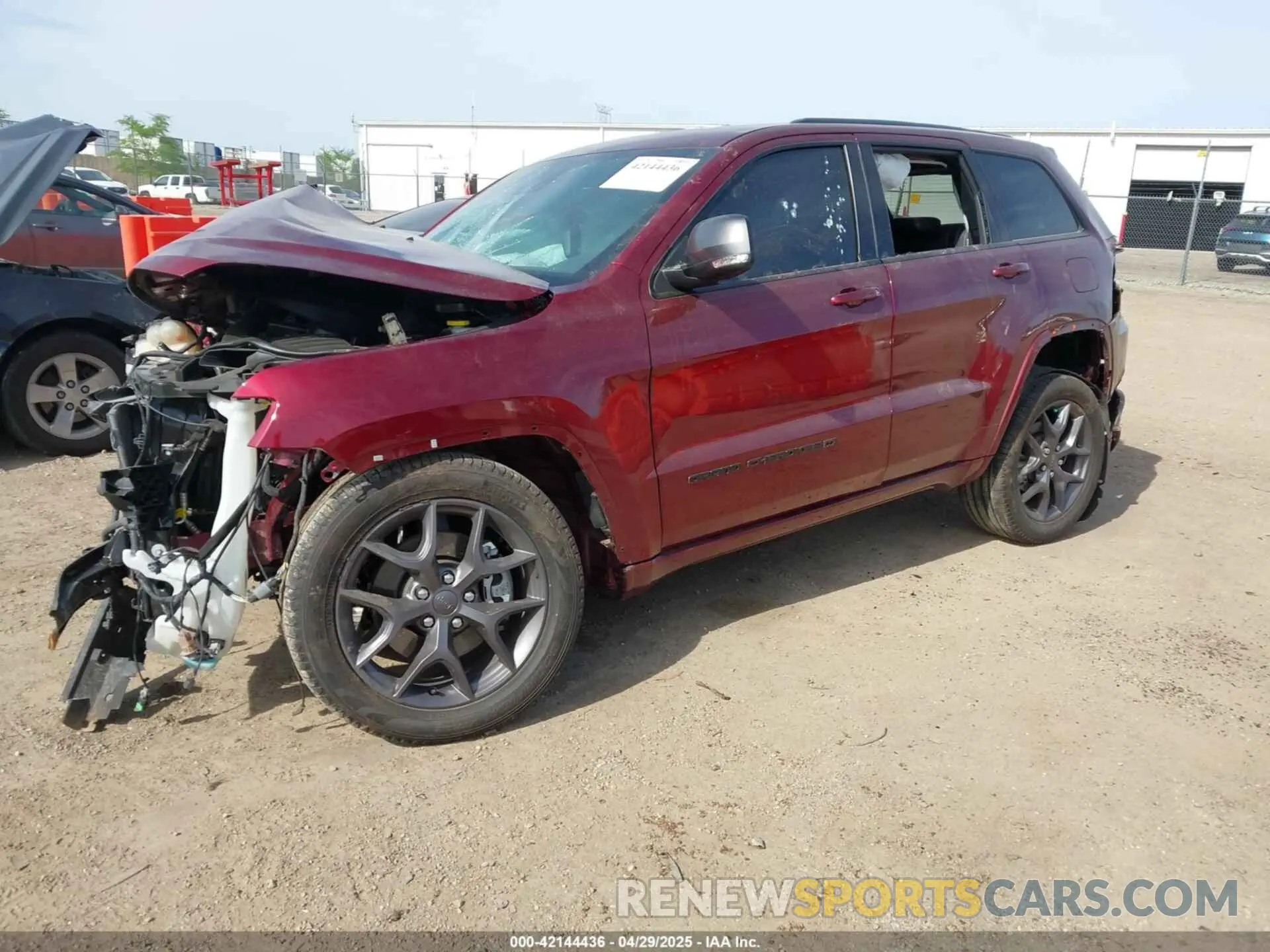 2 Photograph of a damaged car 1C4RJFBG2MC858107 JEEP GRAND CHEROKEE 2021