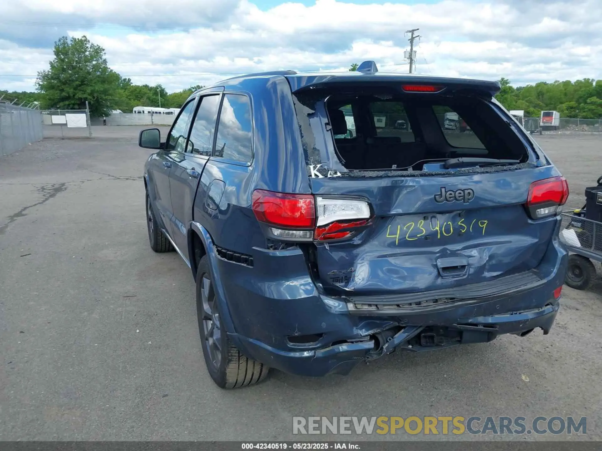 6 Photograph of a damaged car 1C4RJFBG3MC810728 JEEP GRAND CHEROKEE 2021