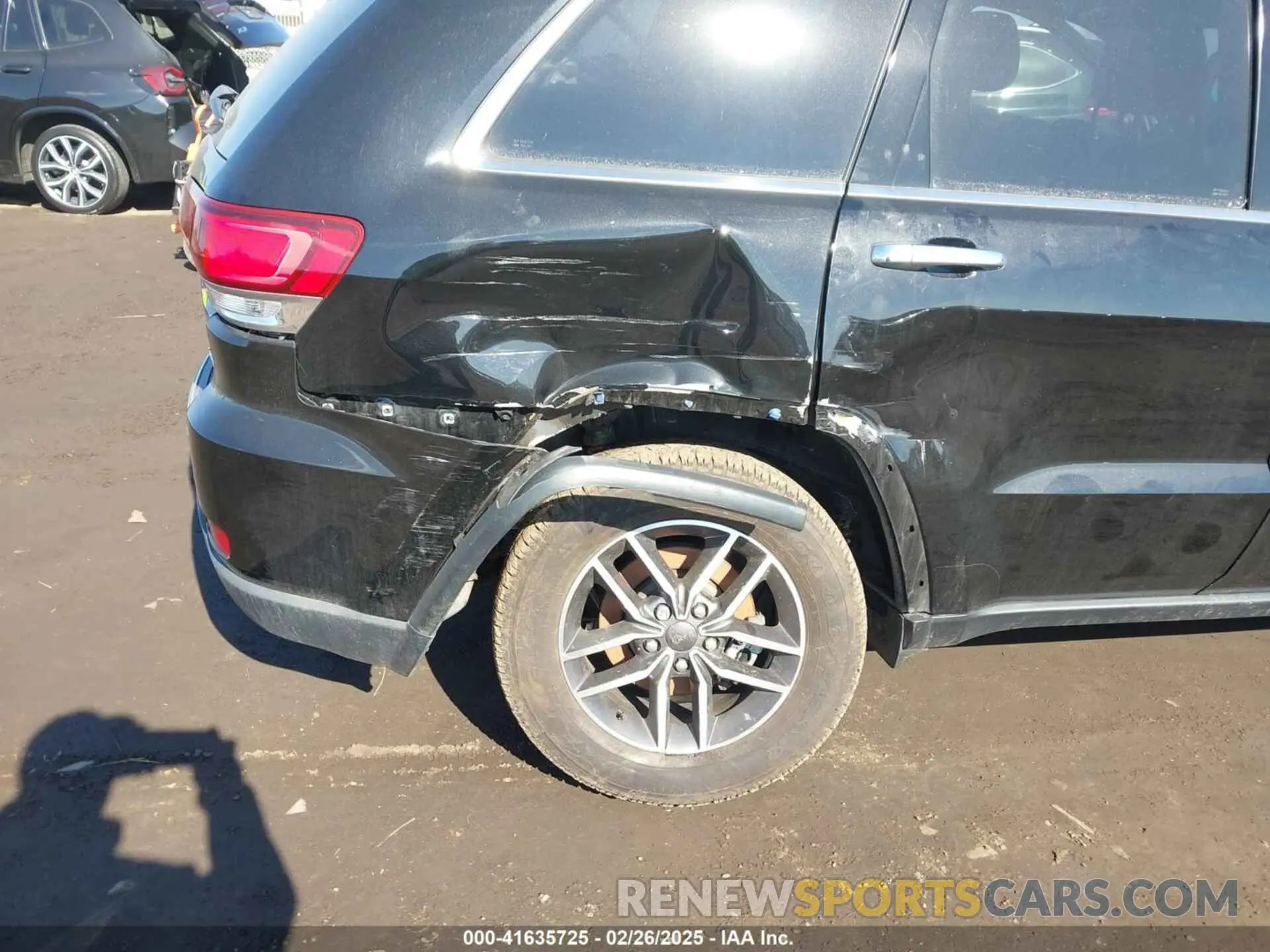 6 Photograph of a damaged car 1C4RJFBG4MC504136 JEEP GRAND CHEROKEE 2021