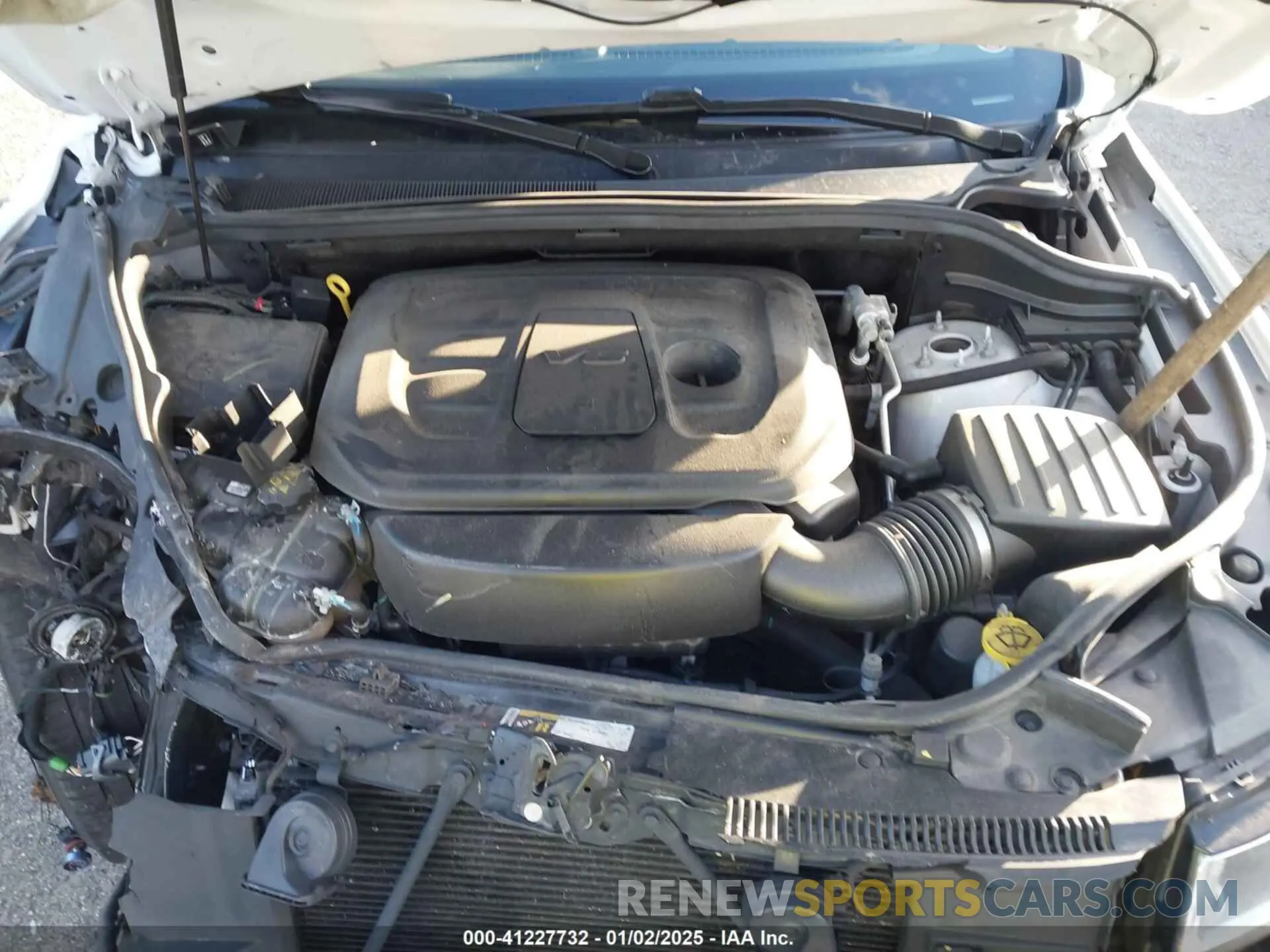10 Photograph of a damaged car 1C4RJFBG4MC552378 JEEP GRAND CHEROKEE 2021