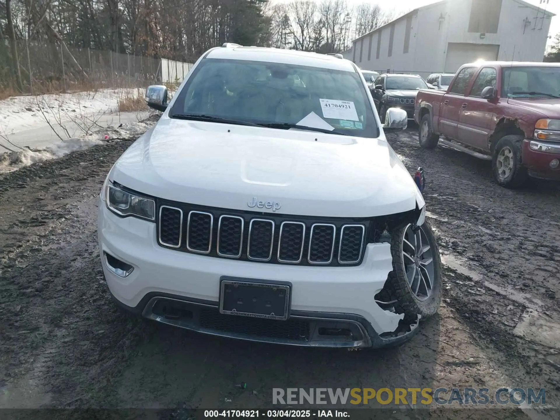 11 Photograph of a damaged car 1C4RJFBG4MC566202 JEEP GRAND CHEROKEE 2021