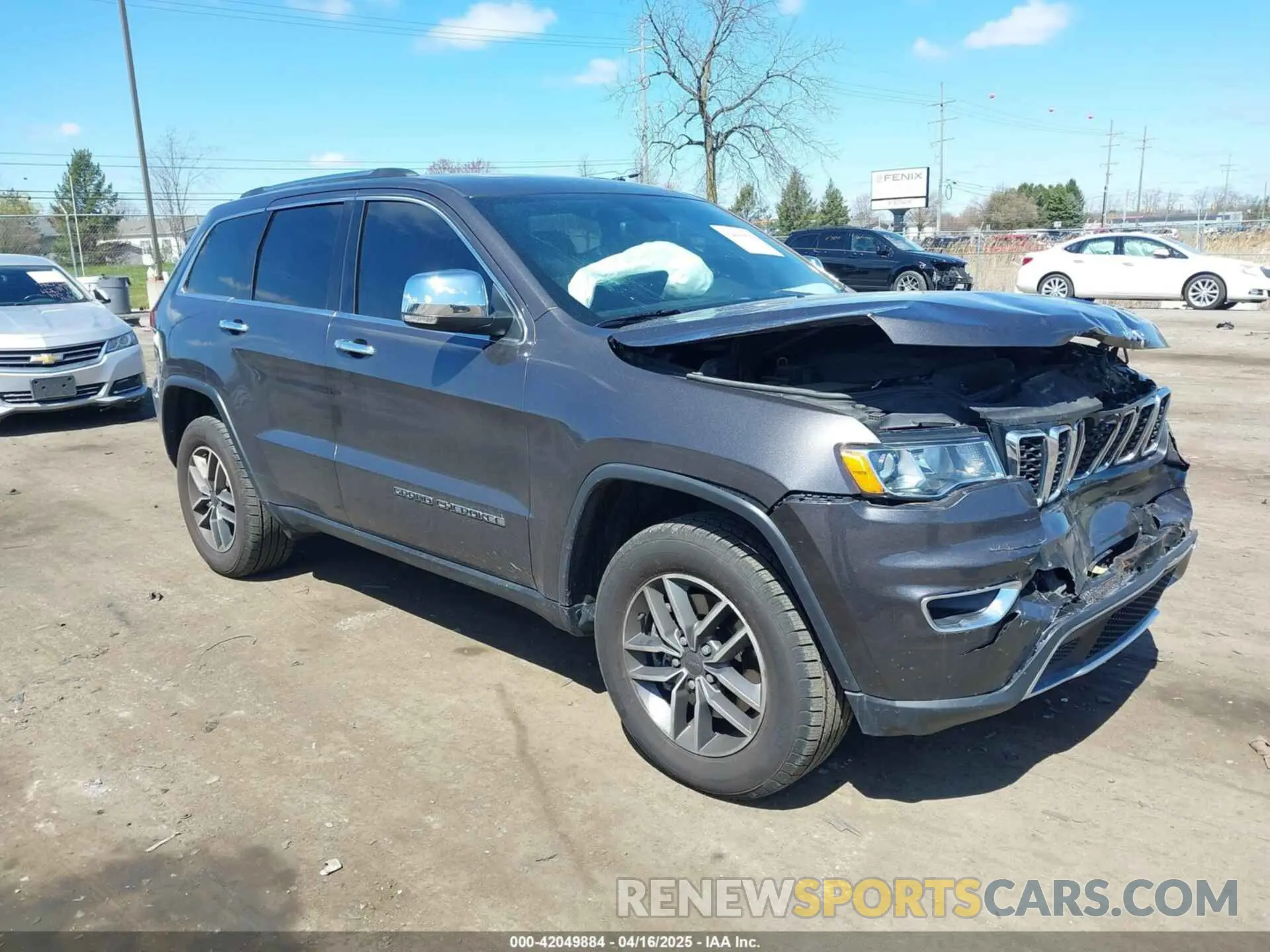 1 Photograph of a damaged car 1C4RJFBG6MC535212 JEEP GRAND CHEROKEE 2021