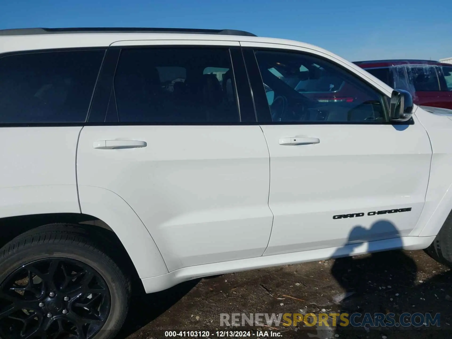 13 Photograph of a damaged car 1C4RJFBG6MC767860 JEEP GRAND CHEROKEE 2021