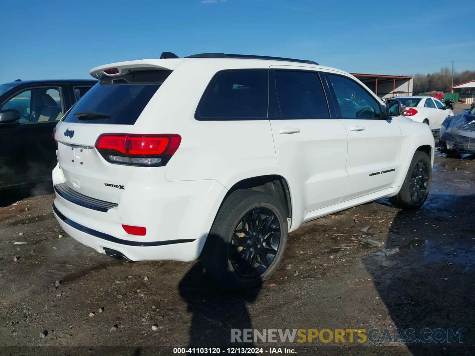4 Photograph of a damaged car 1C4RJFBG6MC767860 JEEP GRAND CHEROKEE 2021