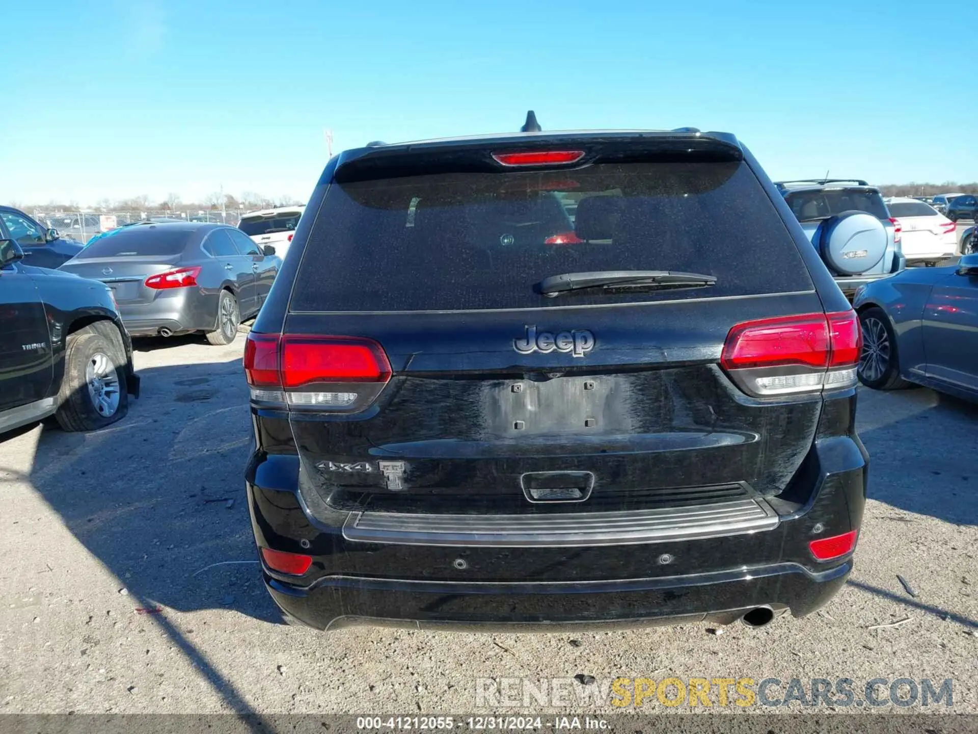 16 Photograph of a damaged car 1C4RJFBG9MC527654 JEEP GRAND CHEROKEE 2021