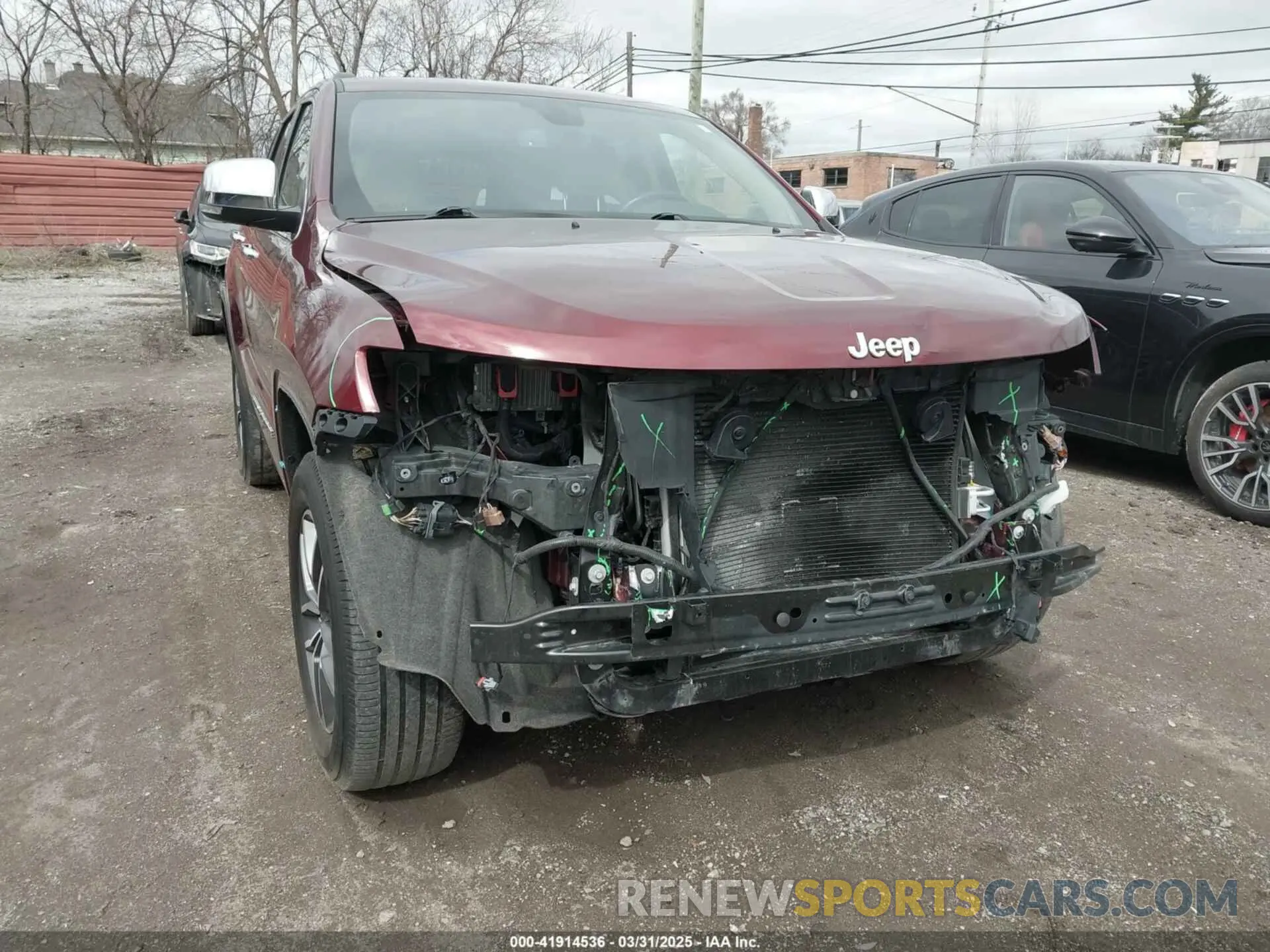 17 Photograph of a damaged car 1C4RJFBG9MC566714 JEEP GRAND CHEROKEE 2021